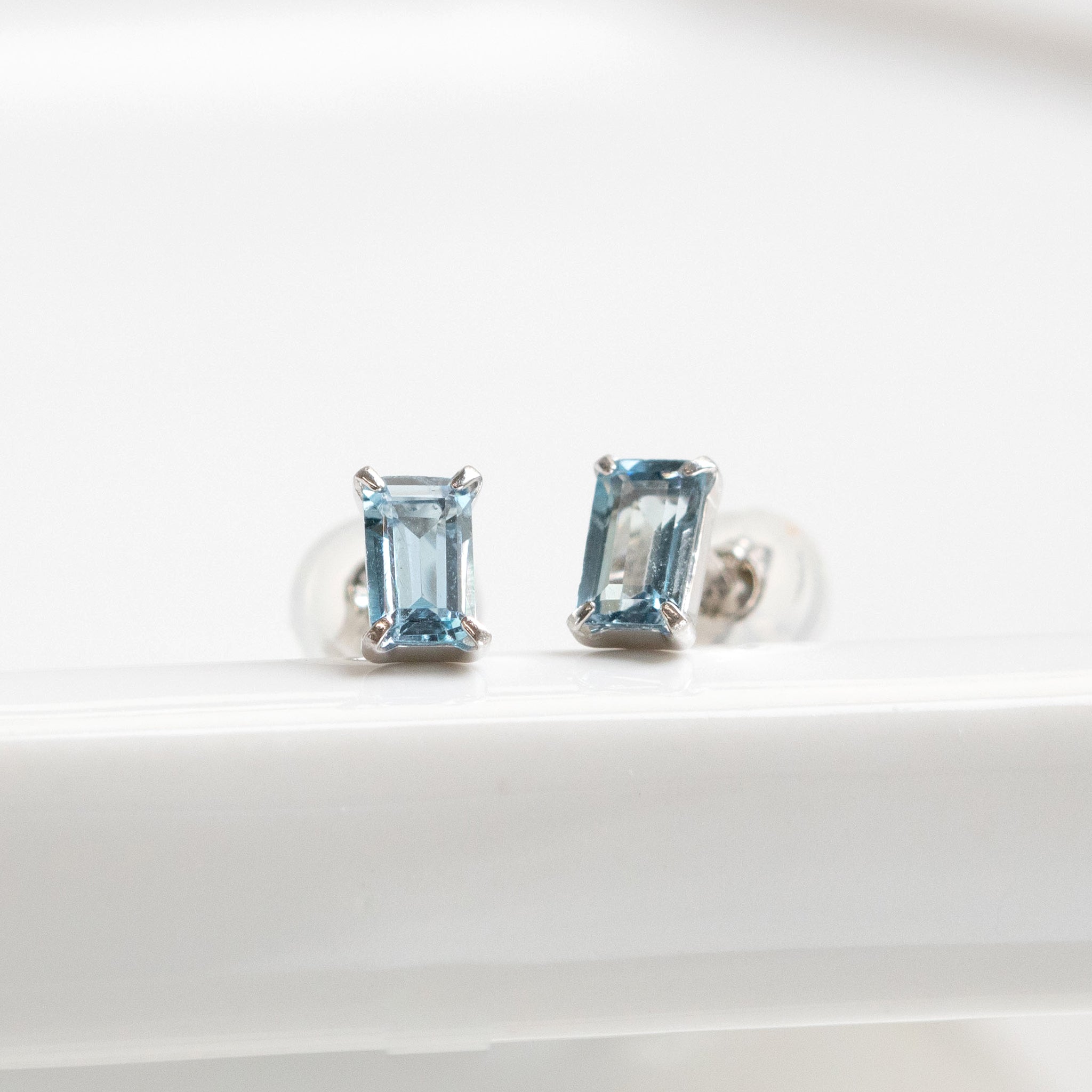 【限定1点】アクアマリン プラチナピアス(3月誕生石)《26T10105》