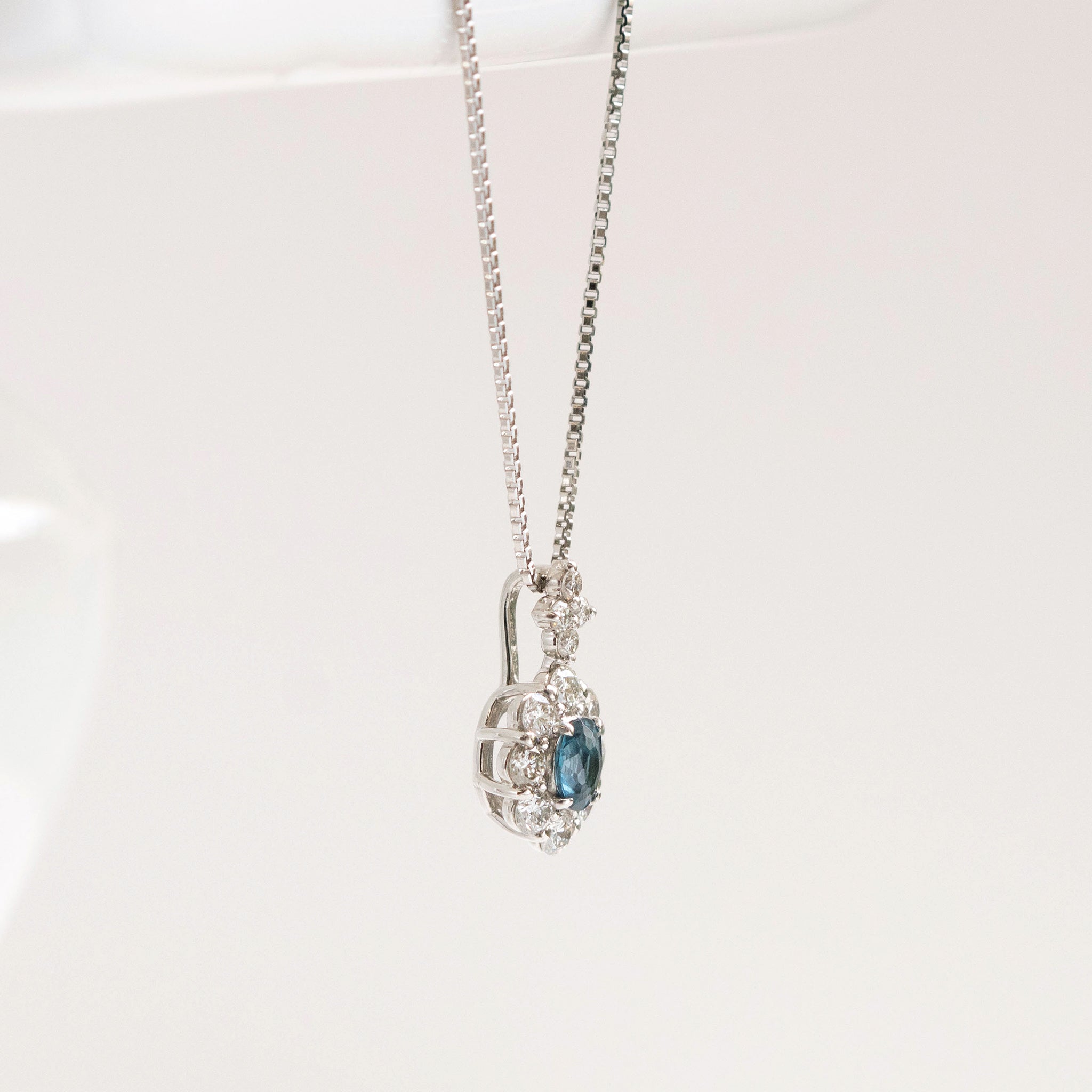 【限定1点】ブルースピネル/ダイヤモンド プラチナネックレス(8月誕生石/鑑別書付)《26T10108》