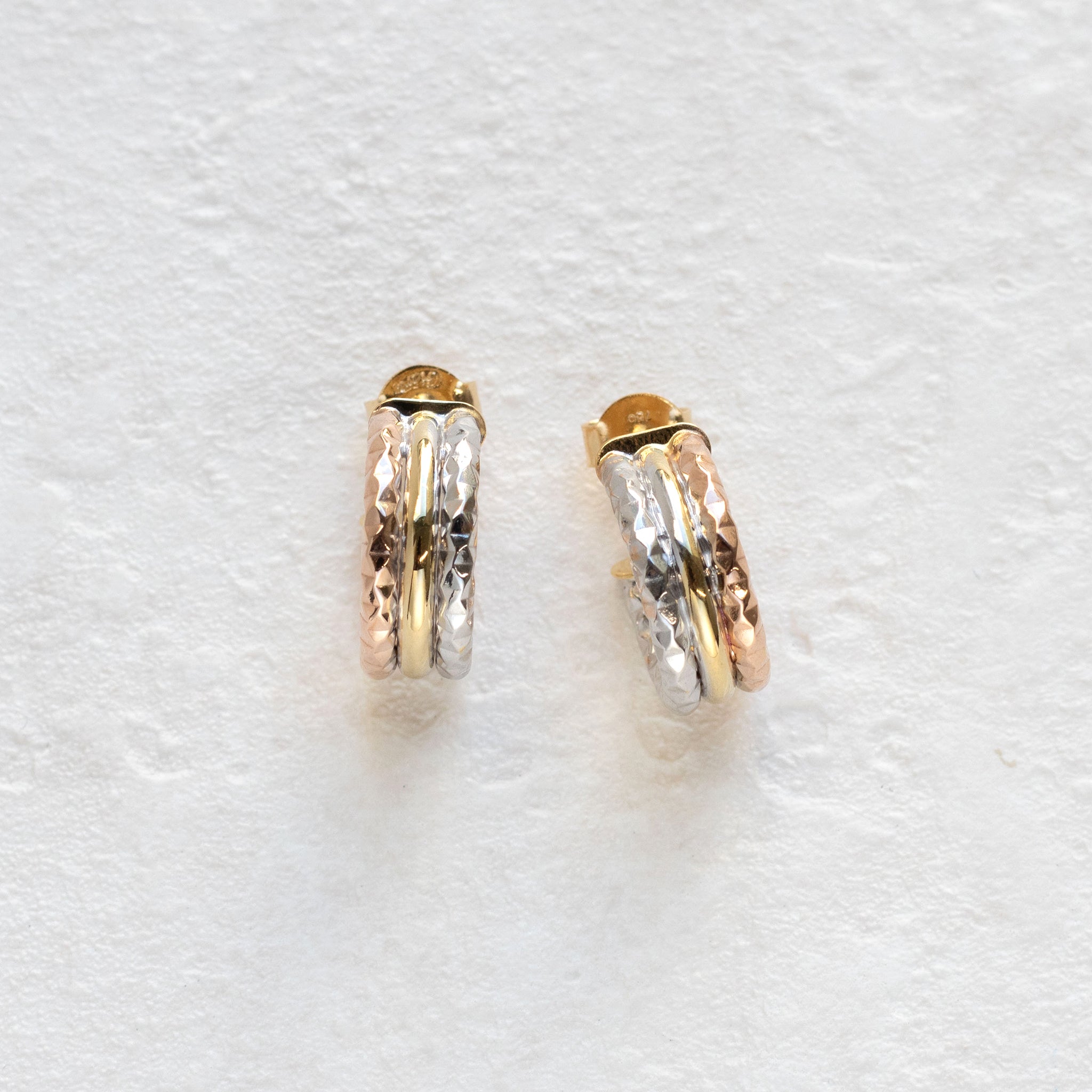 K18ピアス(スリーカラー/イタリア製)《26T10126》