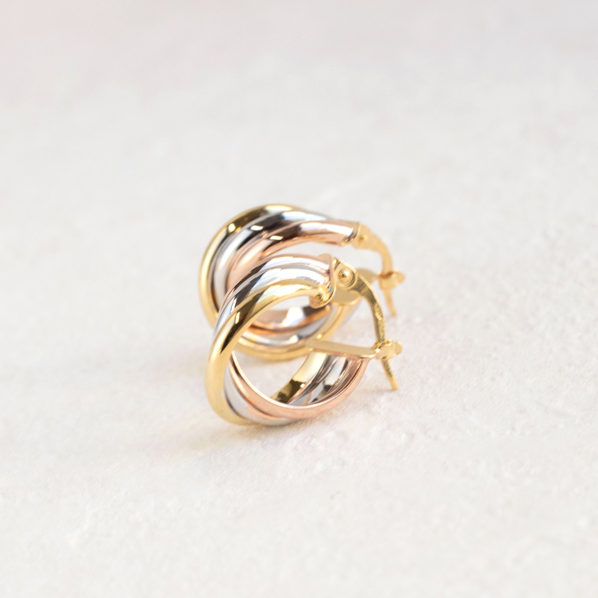 K18ピアス(スリーカラー/イタリア製)《26T10127》