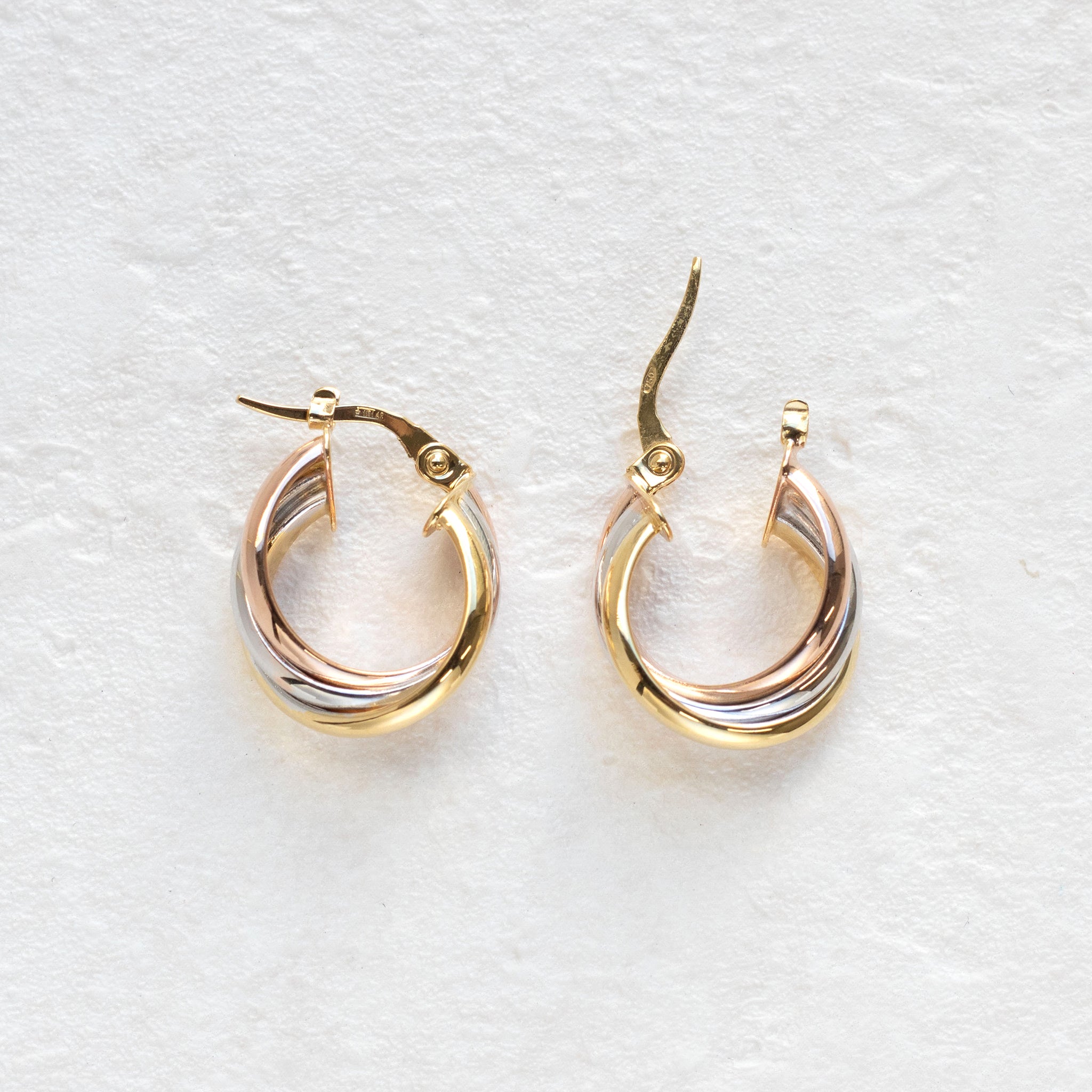 K18ピアス(スリーカラー/イタリア製)《26T10127》