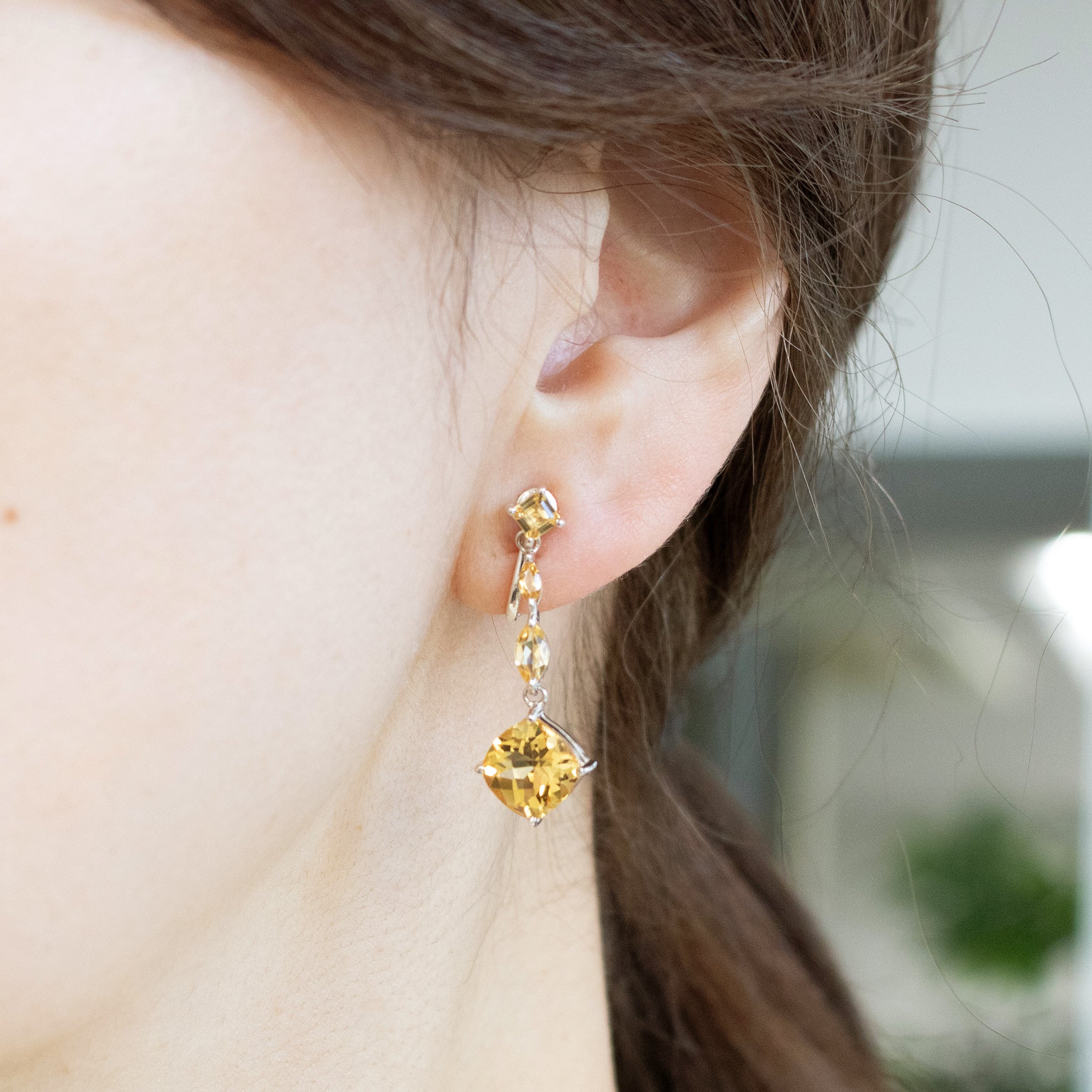 シトリン シルバーイヤリング(11月誕生石)《26T10155》