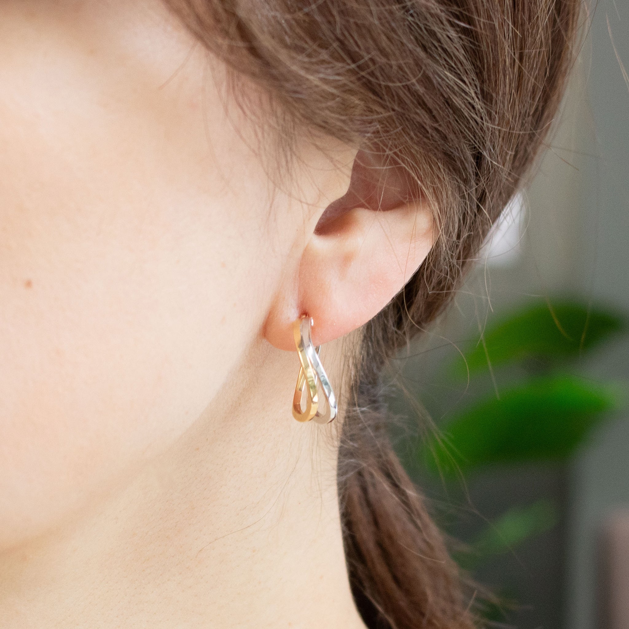 K18ピアス(コンビカラー/イタリア製)《26T10164》