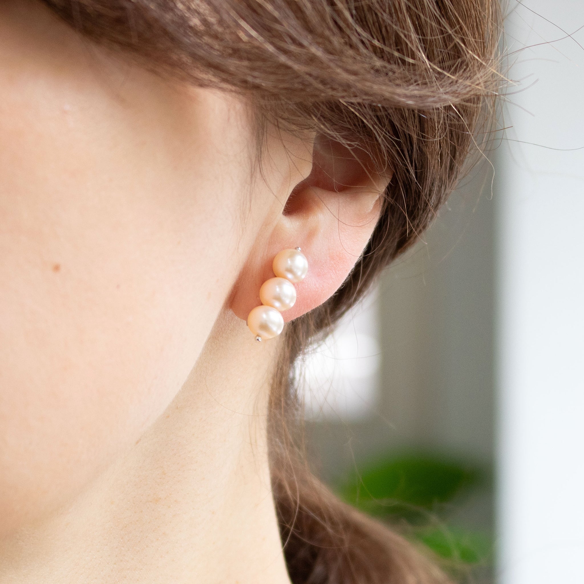 【限定6点】パール シルバーイヤリング(淡水真珠/6.5mm/ナチュラルオレンジ系/6月誕生石)《26T10171》