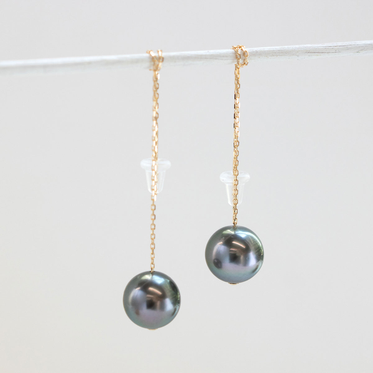 【限定1点】パール K18ピアス(黒蝶真珠/9.5mm/アメリカン/6月誕生石)《26T10278》