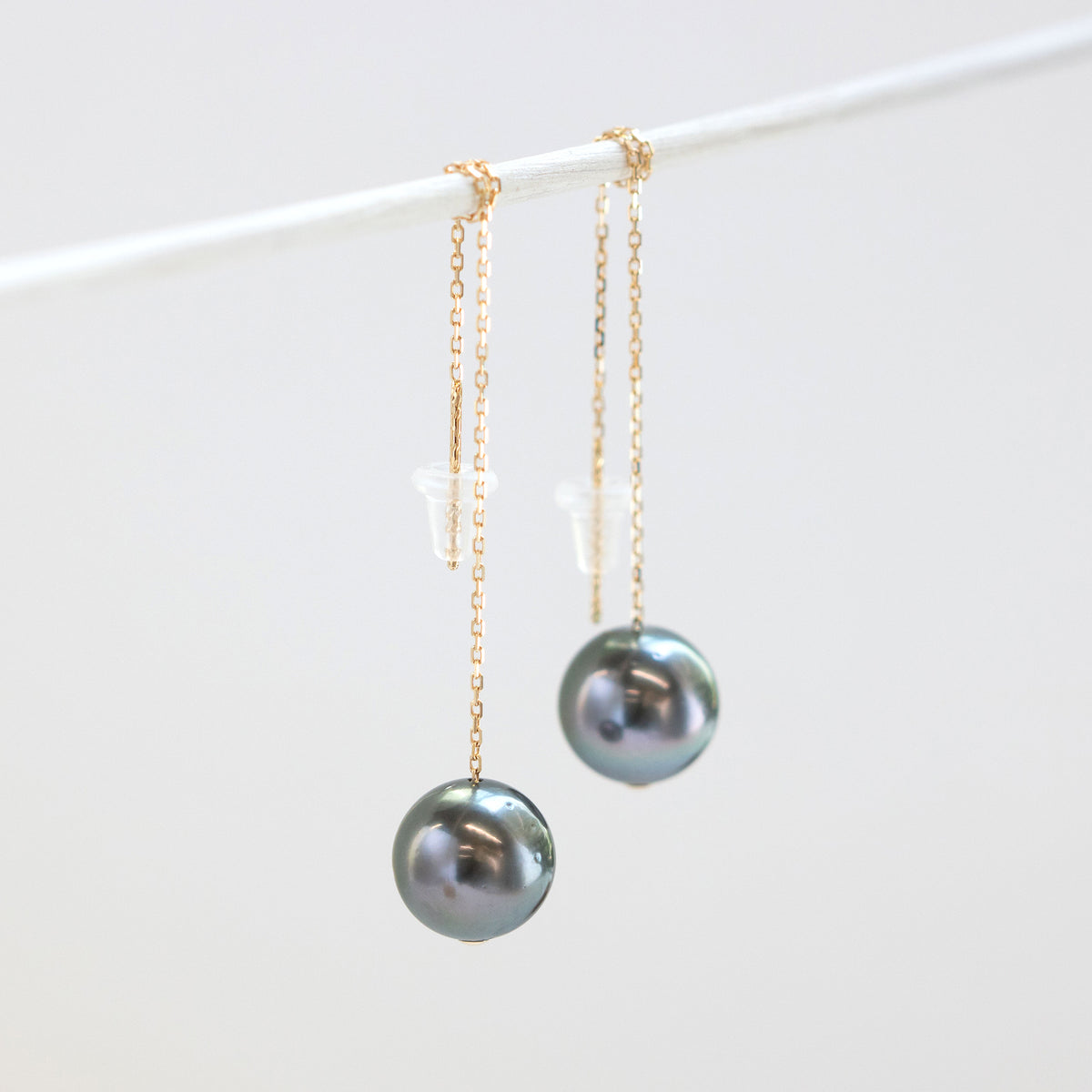 【限定1点】パール K18ピアス(黒蝶真珠/9.5mm/アメリカン/6月誕生石)《26T10278》