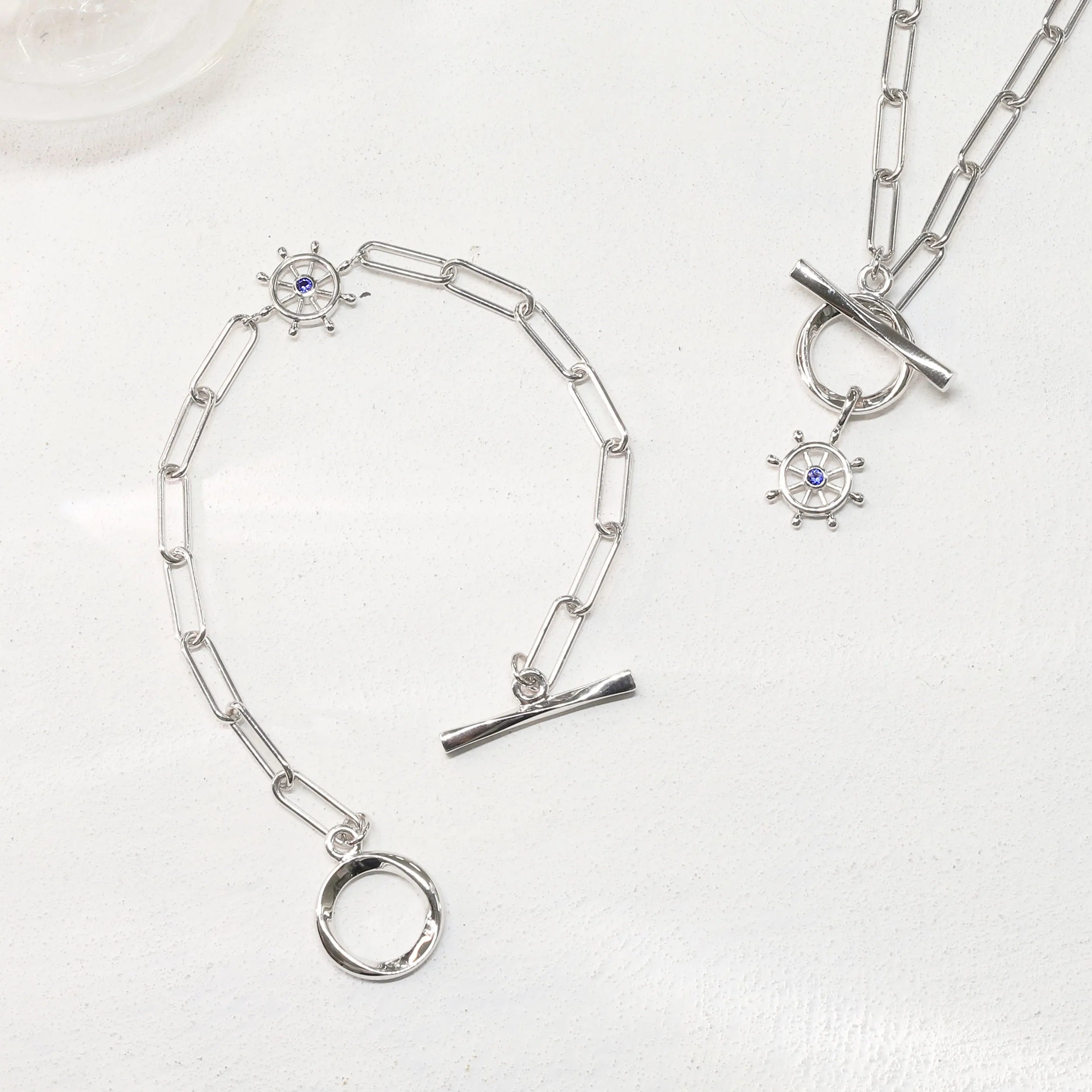 ルビー/ブルーサファイア SVブレスレット(クレサンベール/モンプレジール/舵モチーフ)《WBCX4288》