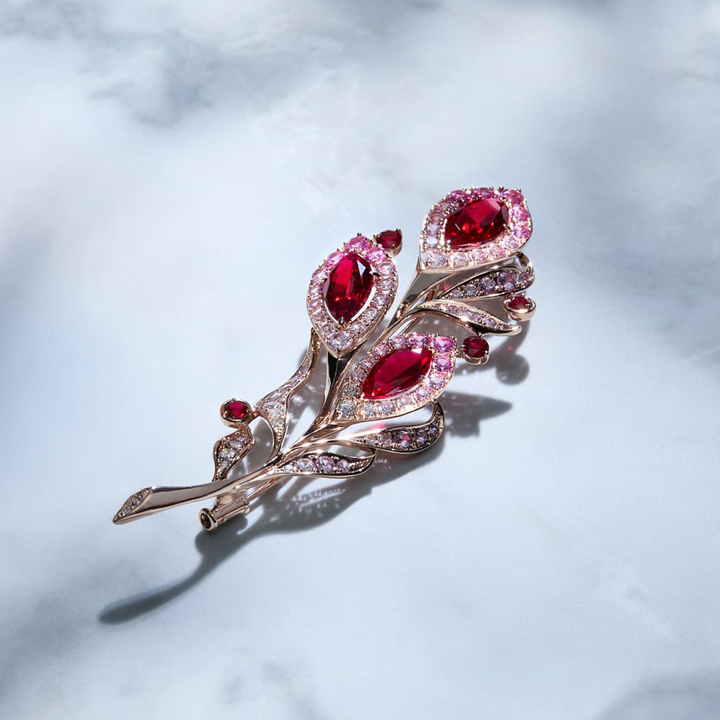 ルビー/ピンクサファイア/ダイヤモンド K18ブローチ(クレサンベール/LGD/50周年記念商品/朱雀の舞/7月誕生石)《CBRR0018》