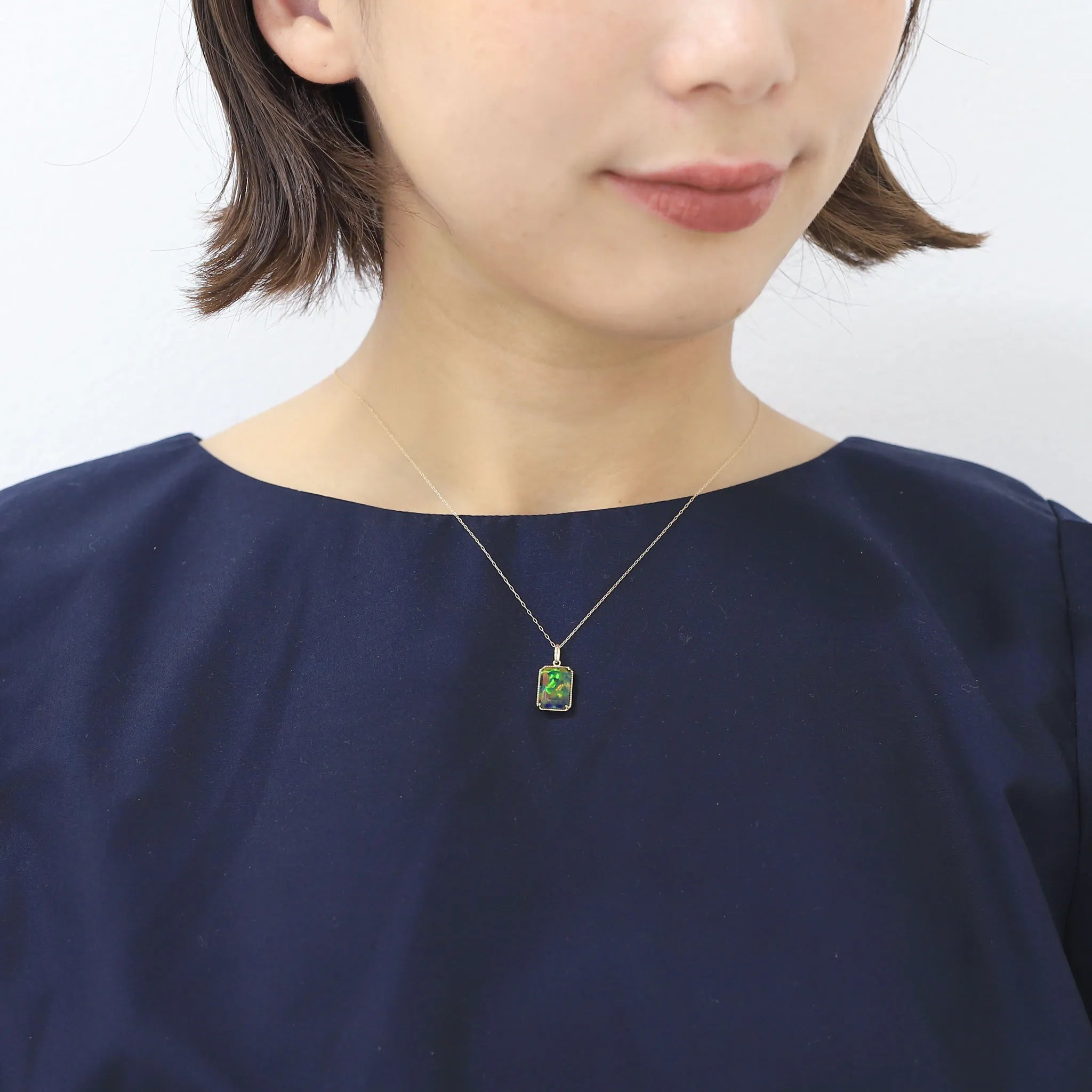 ブラックオパール K18ネックレス(クレサンベール/ミル打ち/アンティーク風/10月誕生石)