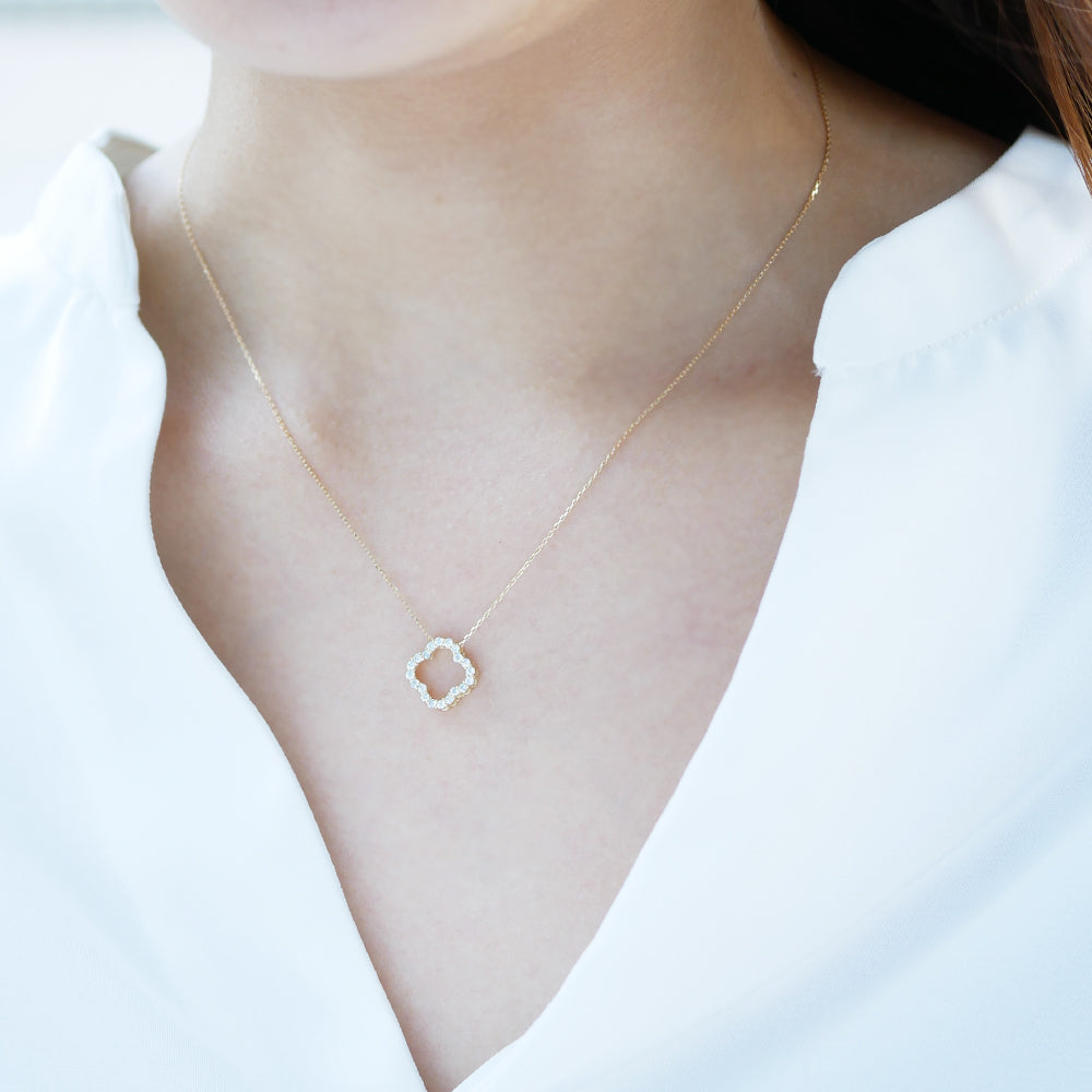 ダイヤモンド K18ネックレス(計0.2カラット/クローバーモチーフ/4月誕生石)《BPDD3071W》