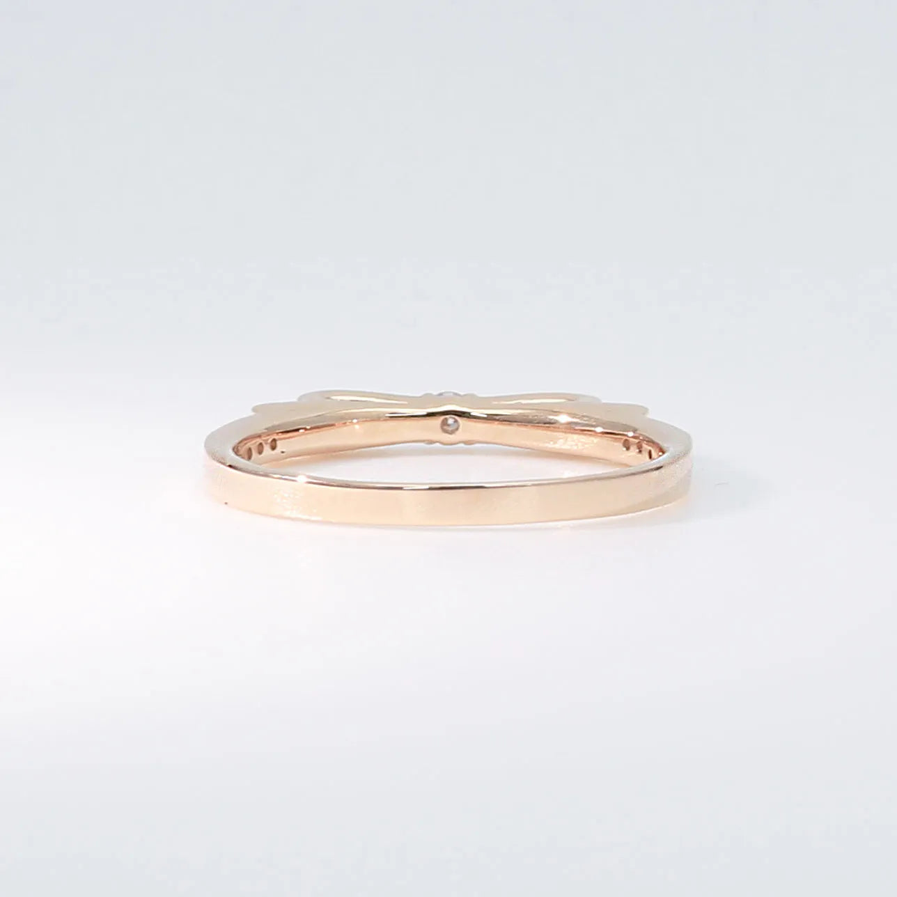 ダイヤモンド K18リング(エタニティ/リボンモチーフ/4月誕生石)≪BRGD7622≫