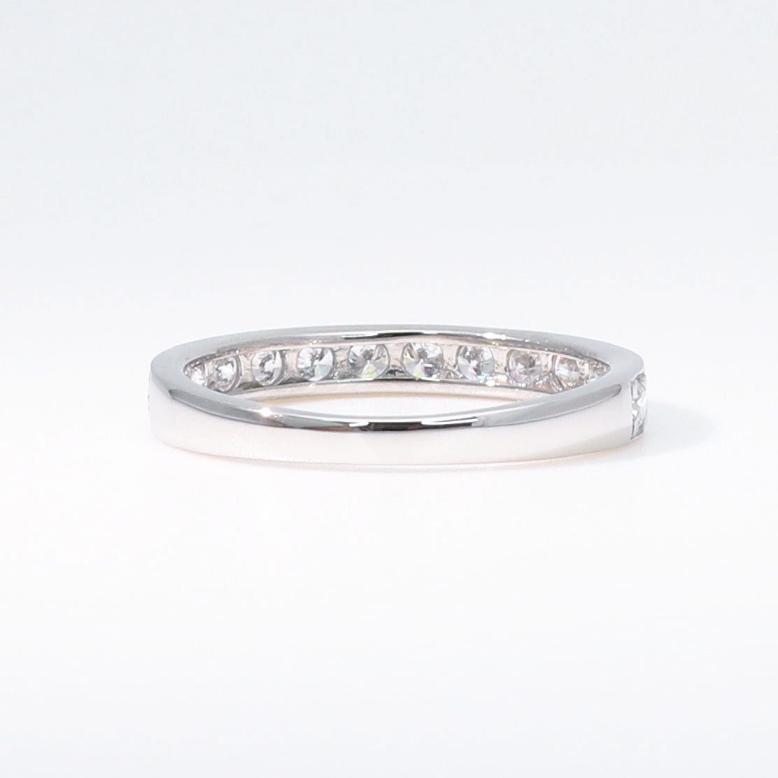 ダイヤモンド プラチナリング(計0.5カラット/ハーフエタニティ/4月誕生石)《BRGD9866W》