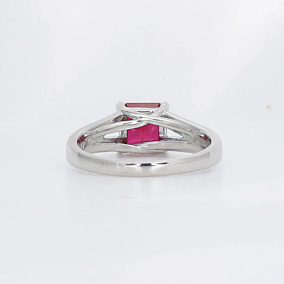 ルビー/ダイヤモンド PTリング(クレサンベール/プリンセスエメラルド/7月誕生石)《BRGR7650》