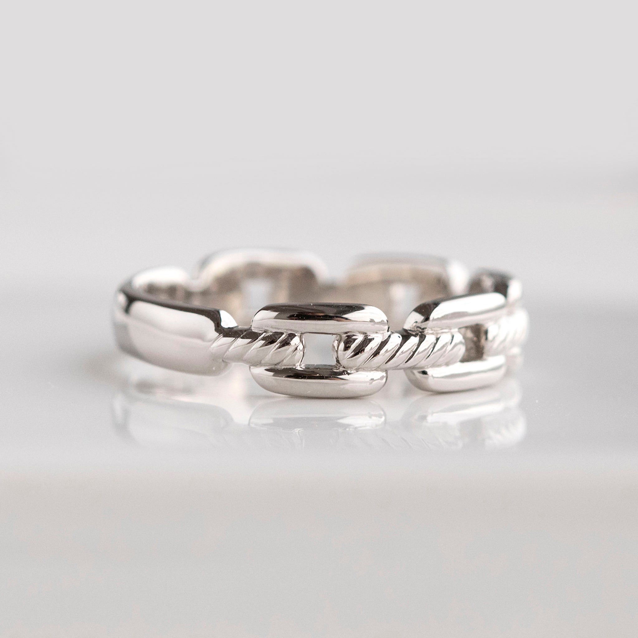 プラチナリング(チェーンモチーフ)《FI00108》