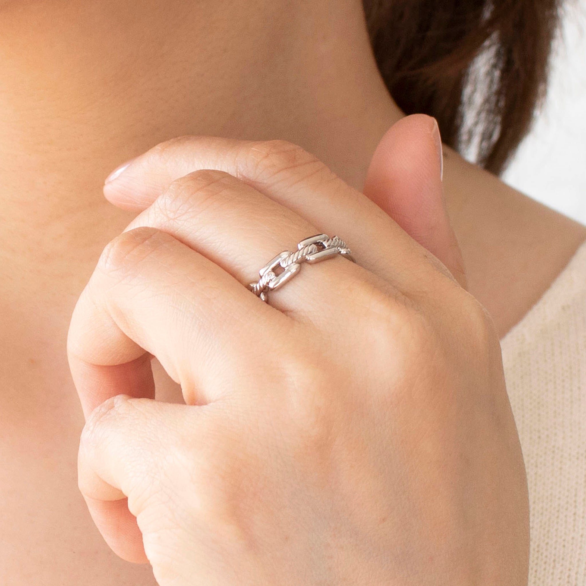 プラチナリング(チェーンモチーフ)《FI00108》