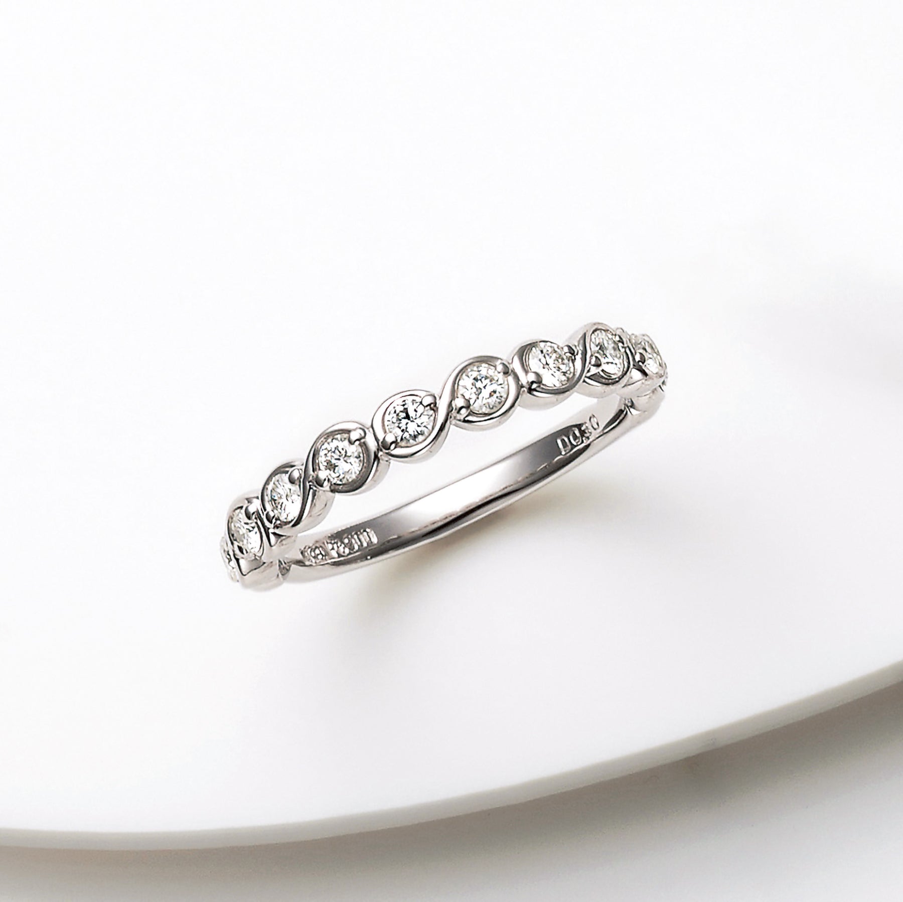 ダイヤモンド プラチナリング(4月誕生石)《FI00109》