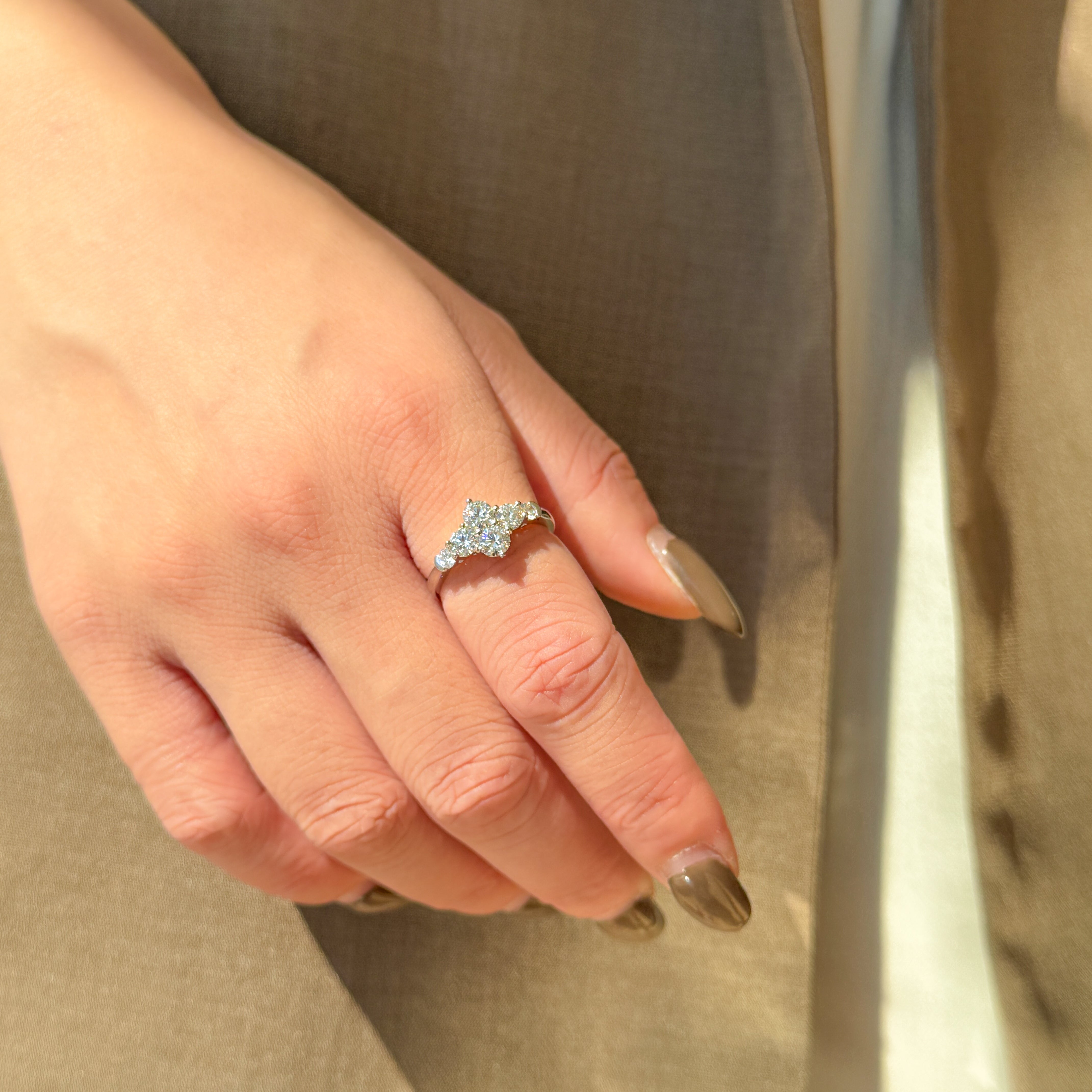 ダイヤモンド プラチナリング(計1.0カラット/Hカラー/SI2UP/EX/4石フラワー/1st記念商品)《JRGD1930》