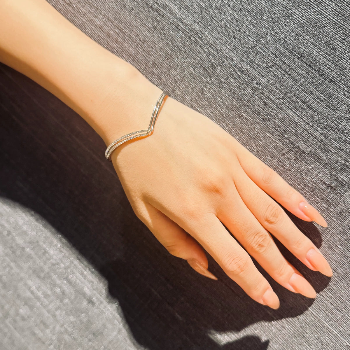 【限定1点】ダイヤモンド プラチナバングル(PT950/計0.50ct/4月誕生石)《JBCD2101》
