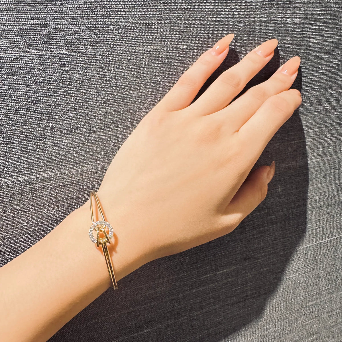 【限定1点】ダイヤモンド K18バングル(計0.24ct/4月誕生石)《JBCD2102》