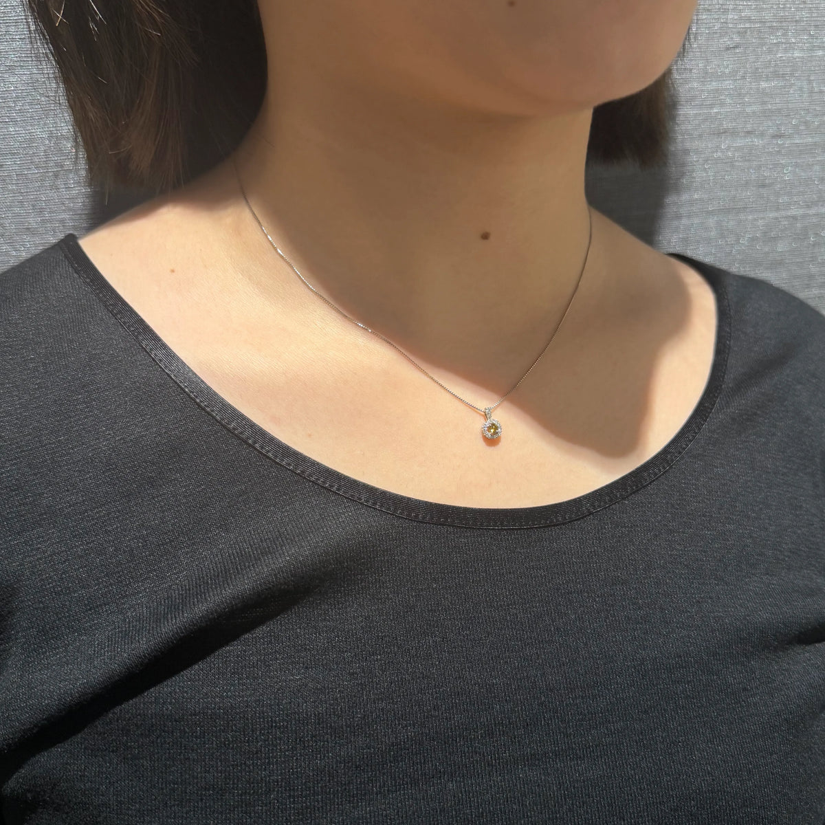 【限定1点】イエローダイヤモンド/ダイヤモンド プラチナネックレス(FDOY/0.1ct/グレーディングレポート付/4月誕生石)《JPDD2112》