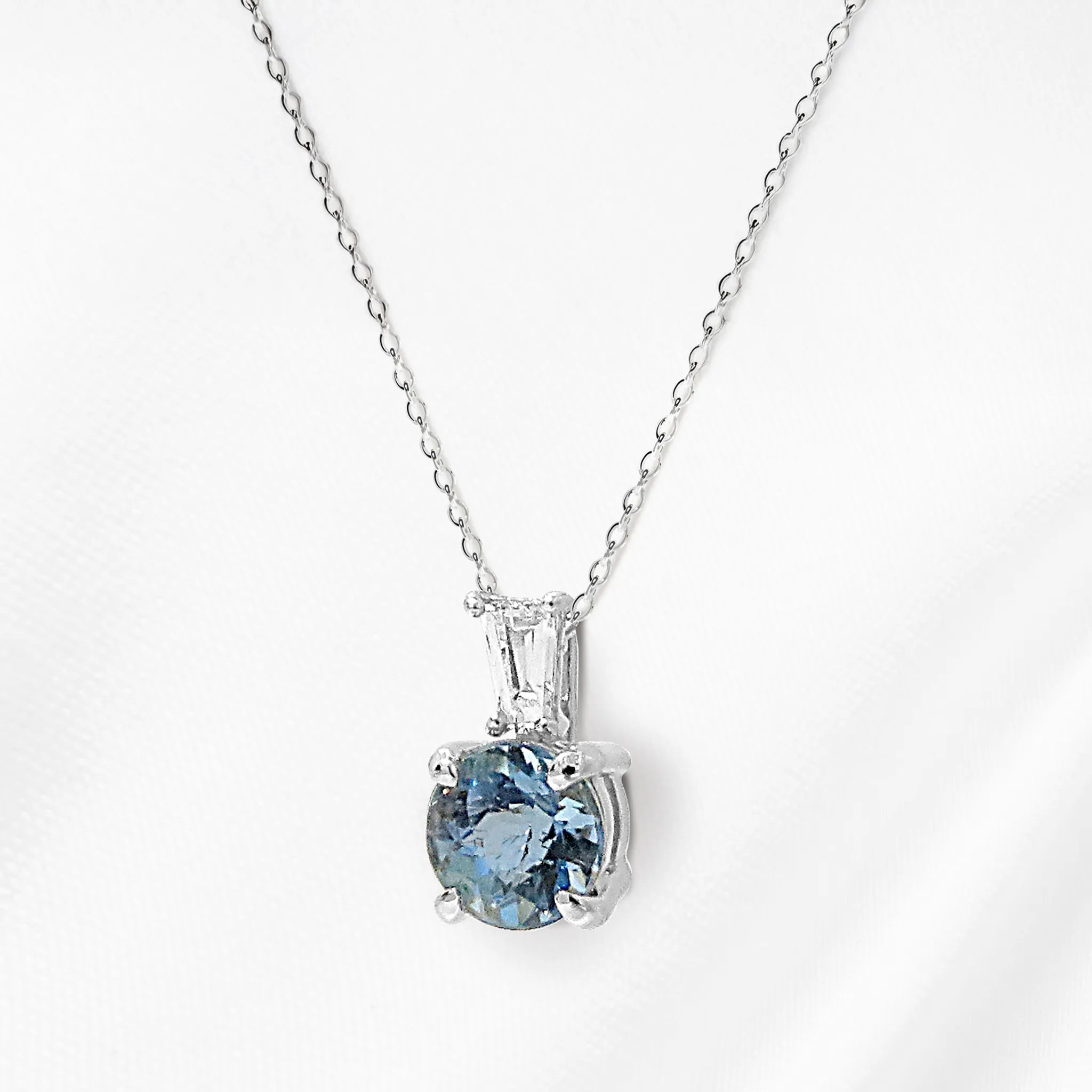 【限定1点】アクアマリン/ダイヤモンド プラチナネックレス(0.269ct/サンタマリアカラー/3月誕生石/鑑別書付き)《JPDN1958》