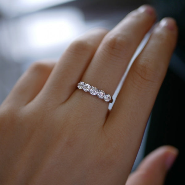 ダイヤモンド プラチナリング(計1.0カラット/Dカラー/SI2UP/EXCELLENT/4月誕生石)《JRGD1059》