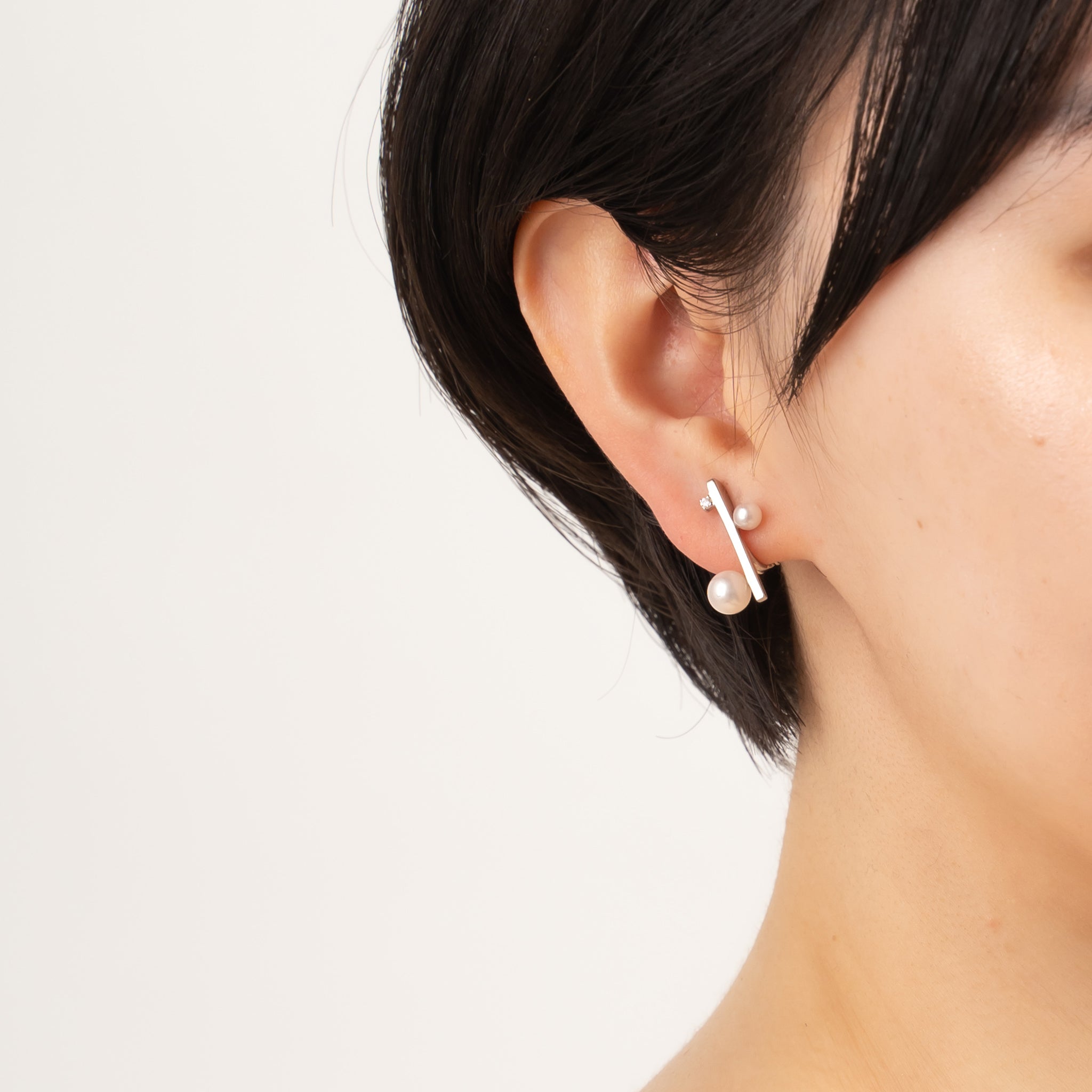 パール/ダイヤモンド シルバーイヤリング(アコヤ真珠/6月誕生石)《M0010046》