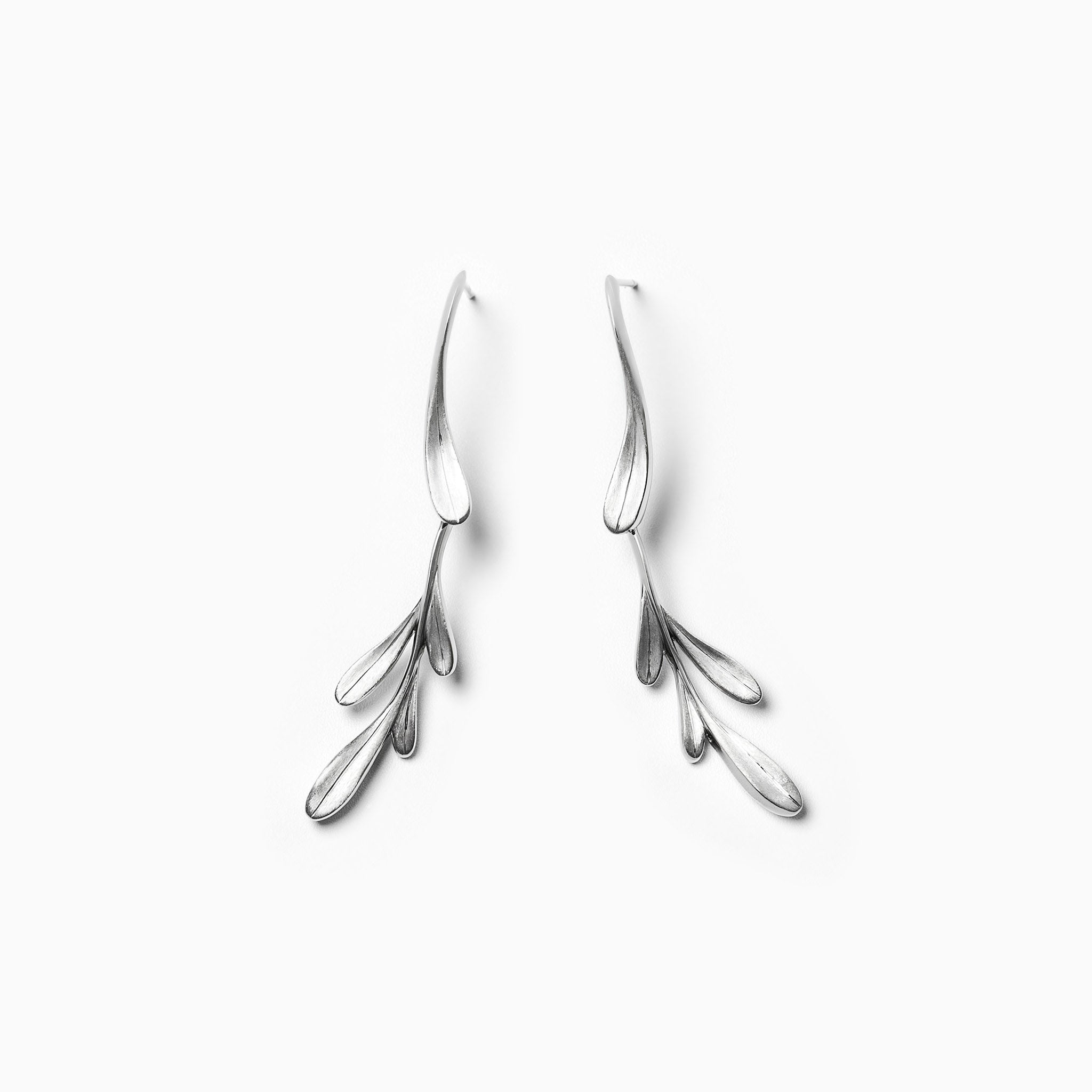 プラチナピアス《M0010072》