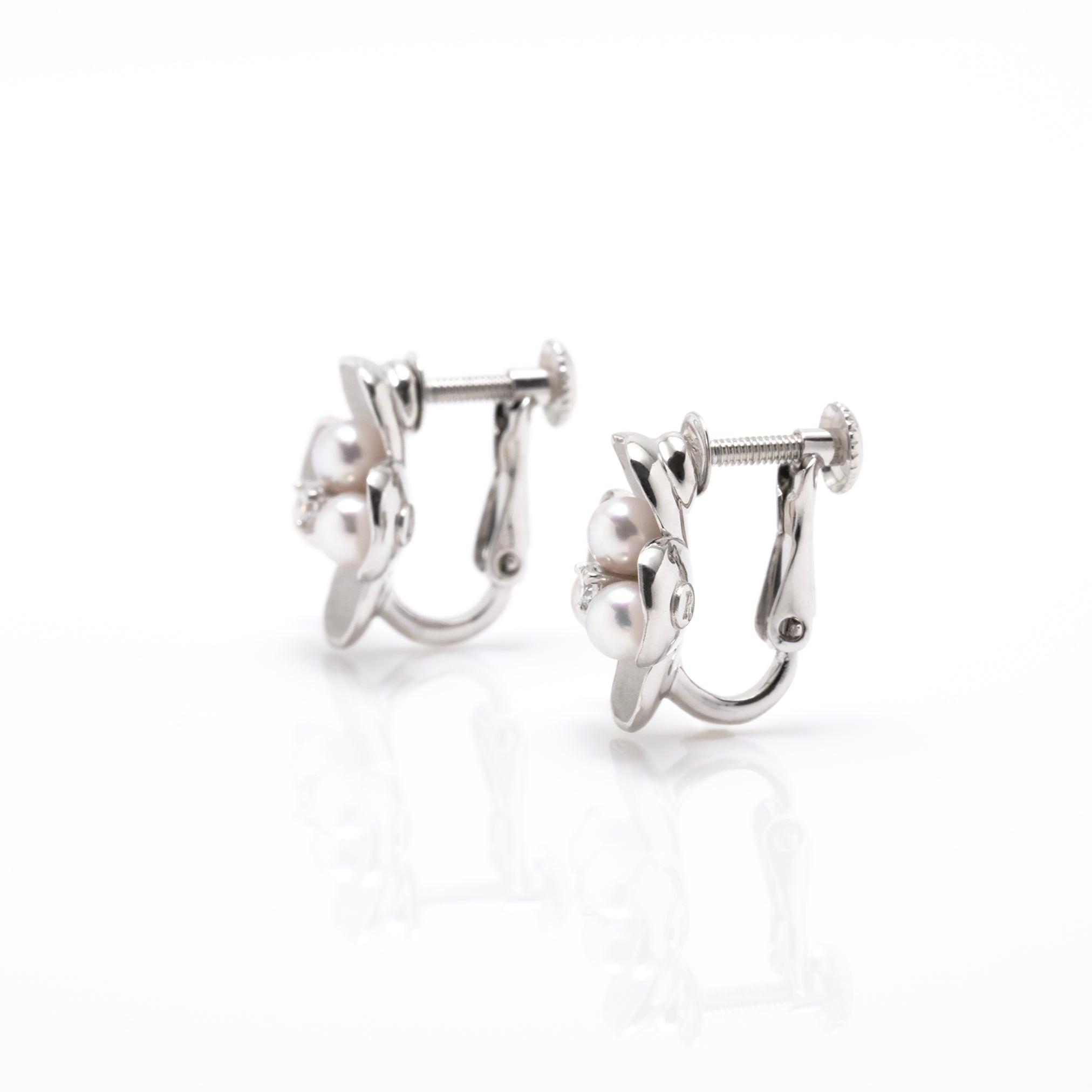 パール K18イヤリング(アコヤ真珠/花水木<ハナミズキ>モチーフ/6月誕生石/鑑別書付き)《M0030010》