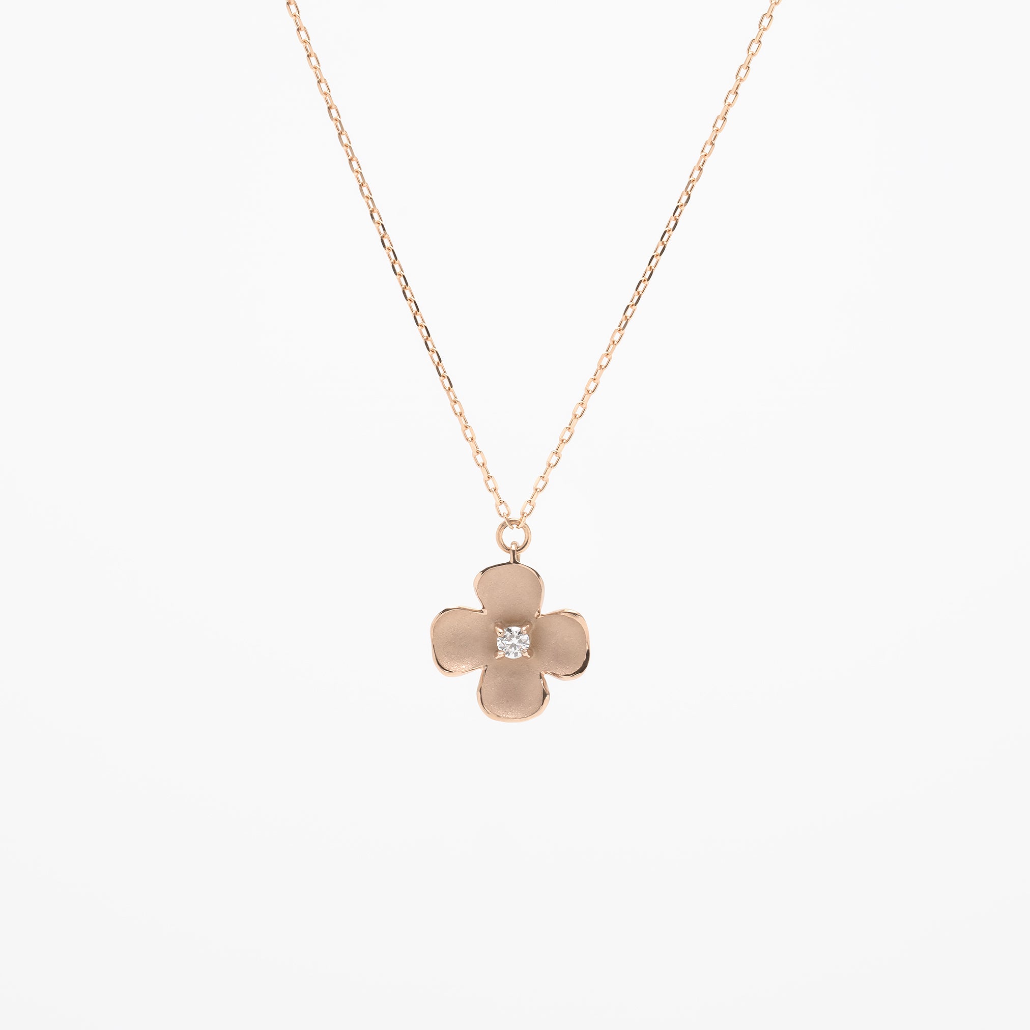 ダイヤモンド K18ネックレス(花水木<ハナミズキ>モチーフ/4月誕生石/鑑別書付き)《M0030018》