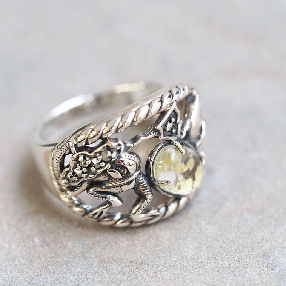 張り合わせ石(クォーツ/金箔) シルバーリング(鳥獣戯画)《M0050008》