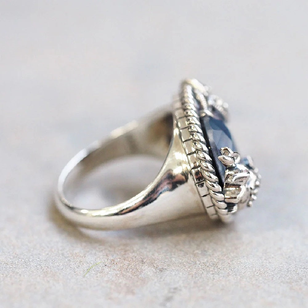 張り合わせ石(ブラックカルセドニー/アメシスト/シェル) シルバーリング(鳥獣戯画)《M0050010》