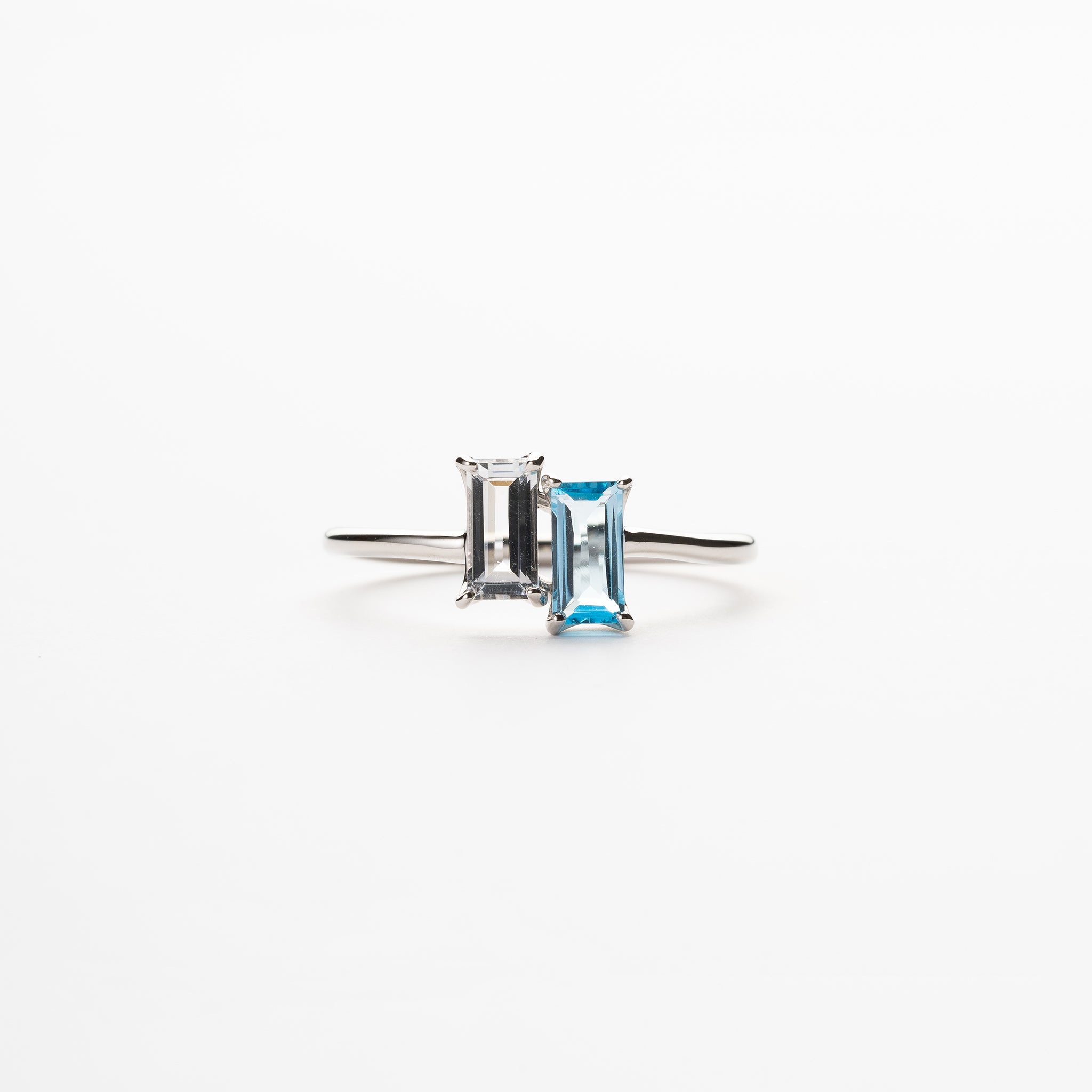 ロッククリスタル/ブルートパーズ プラチナリング《M0060004》