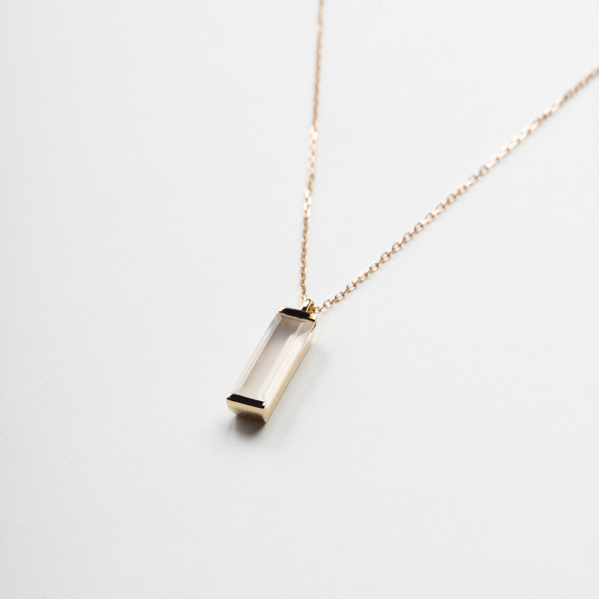 ホワイトカルセドニー K10ネックレス《M0060014》