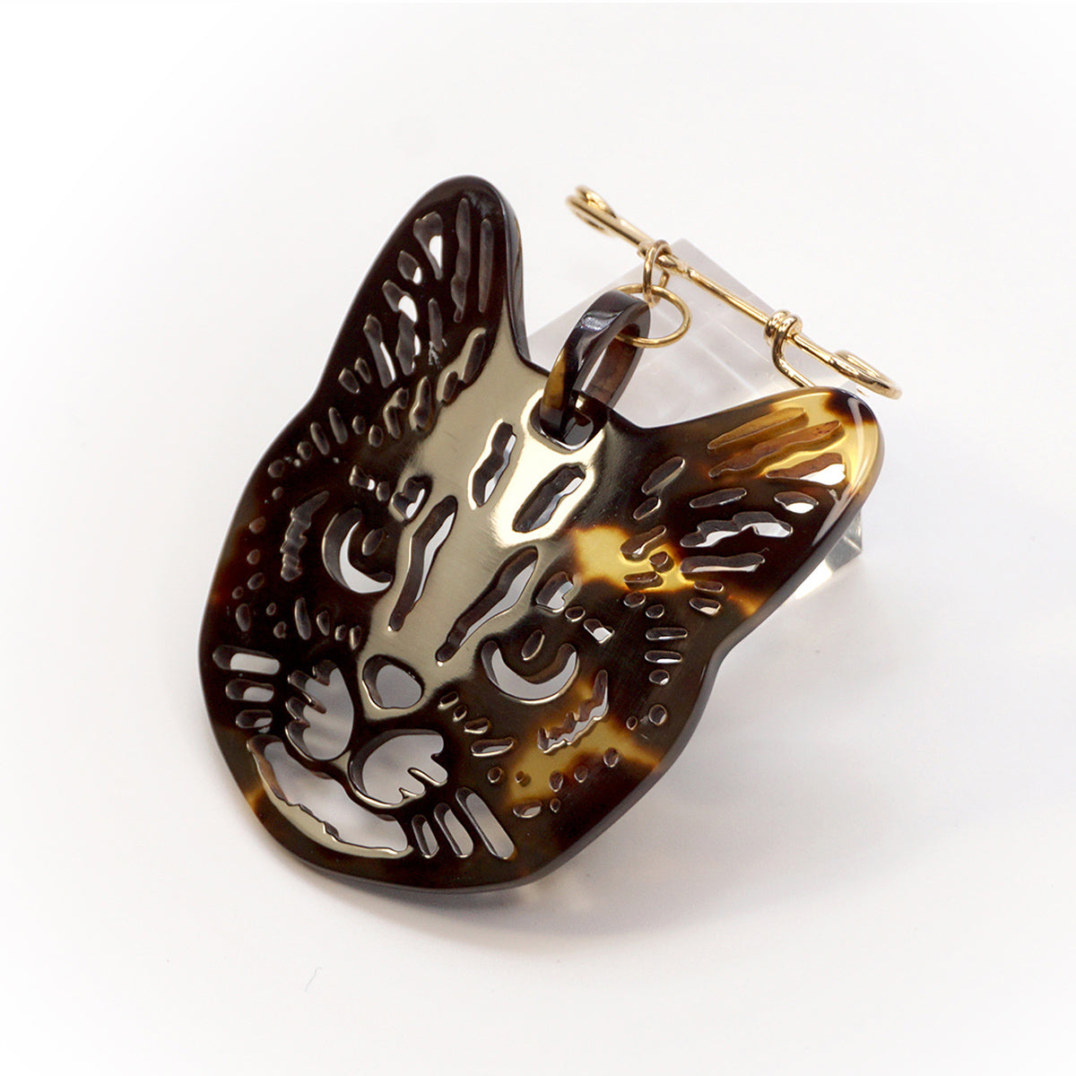 べっ甲 ブローチ(ネコモチーフ)《M0080009》