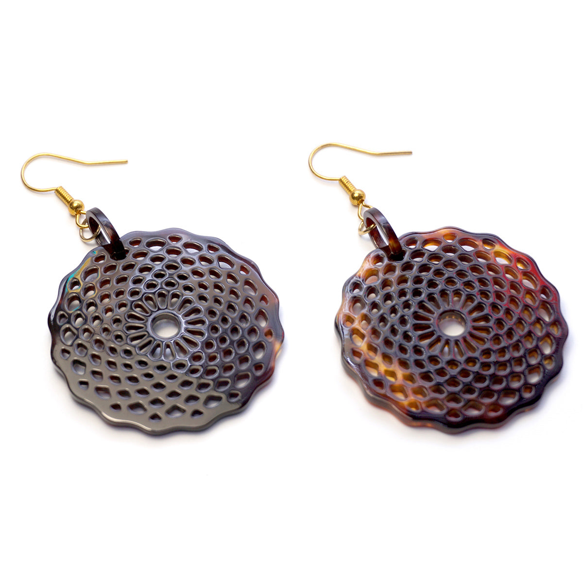 べっ甲 ピアス(菊花模様・大輪)《M0080032》