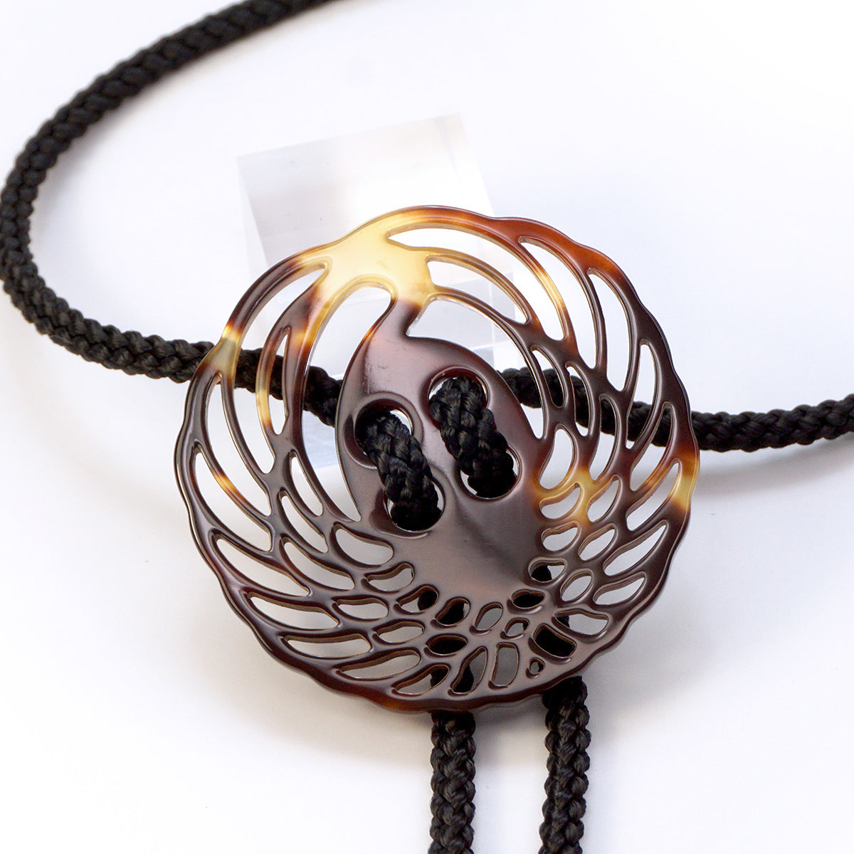 べっ甲 ループタイ(刀鍔モチーフ/鶴丸)《M0080035》