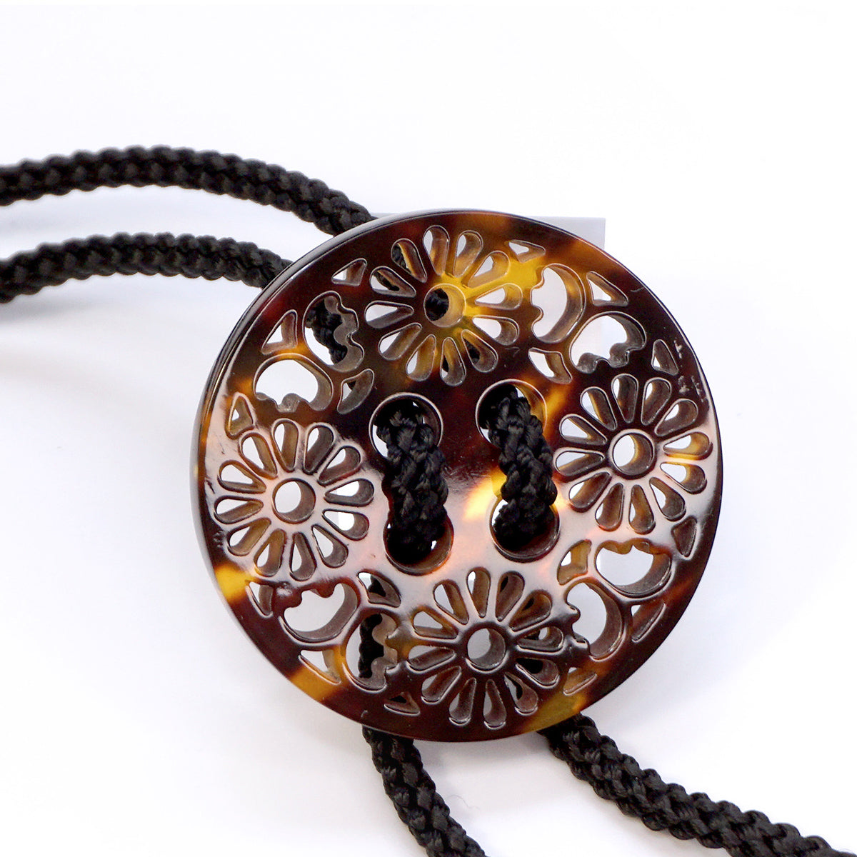 べっ甲 ループタイ(刀鍔モチーフ/菊蕨)《M0080036》