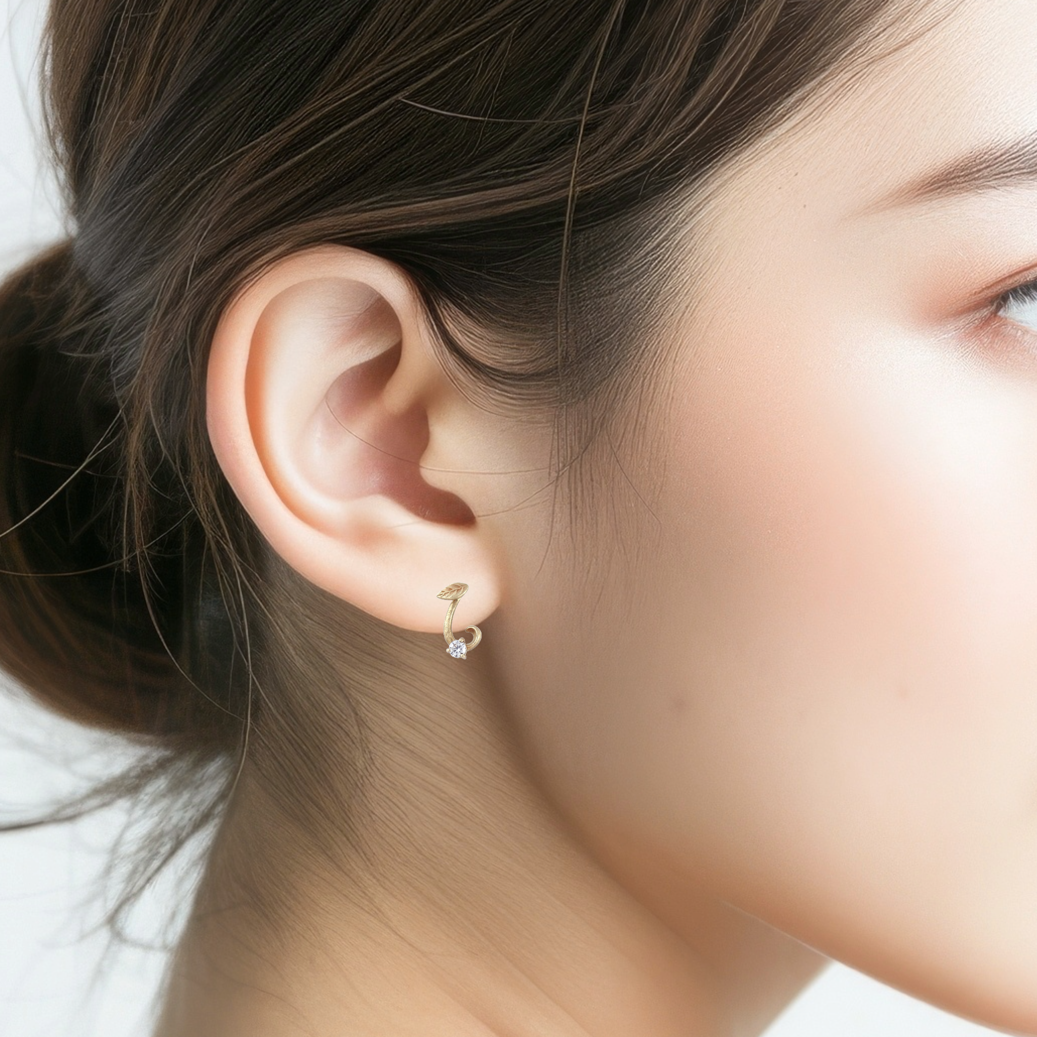 ダイヤモンド K10ピアス(4月誕生石)《M0090005》