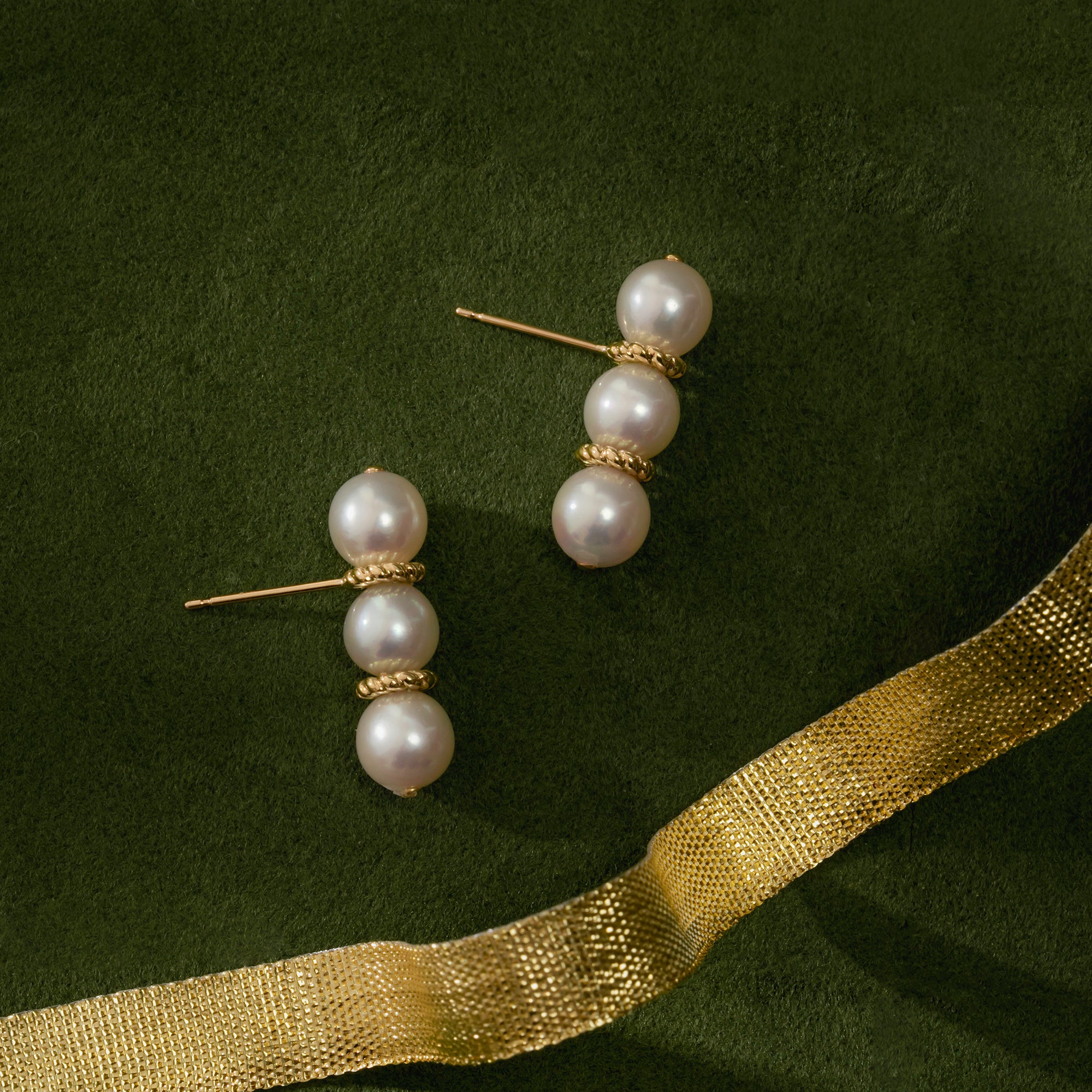 パール K18ピアス(アコヤ真珠/6.5mm/6月誕生石)〈M0110006〉