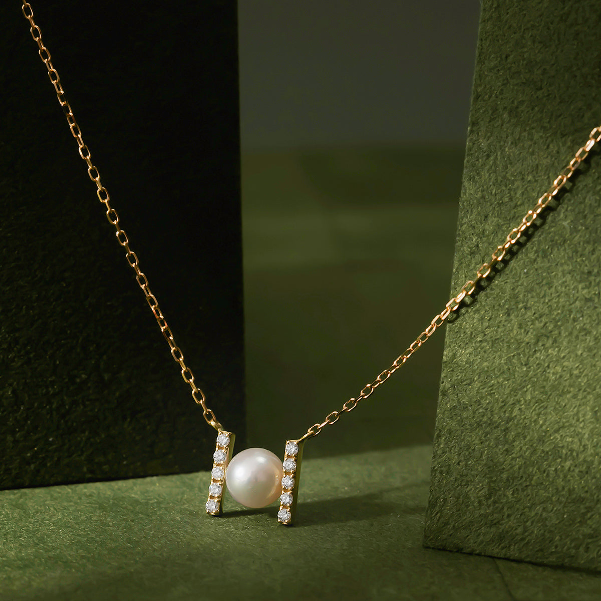 パール/ダイヤモンド K18ネックレス(アコヤ真珠/4.5mm)〈M0110011〉