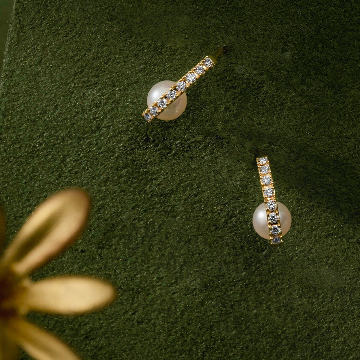 パール/ダイヤモンド K18ピアス(アコヤ真珠/4.5mm)〈M0110013