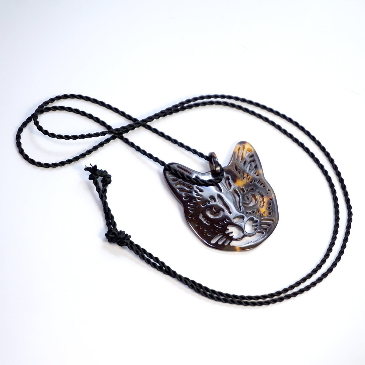 べっ甲 シルクコードネックレス(ネコモチーフ/ロング/90cm)《M0080002》