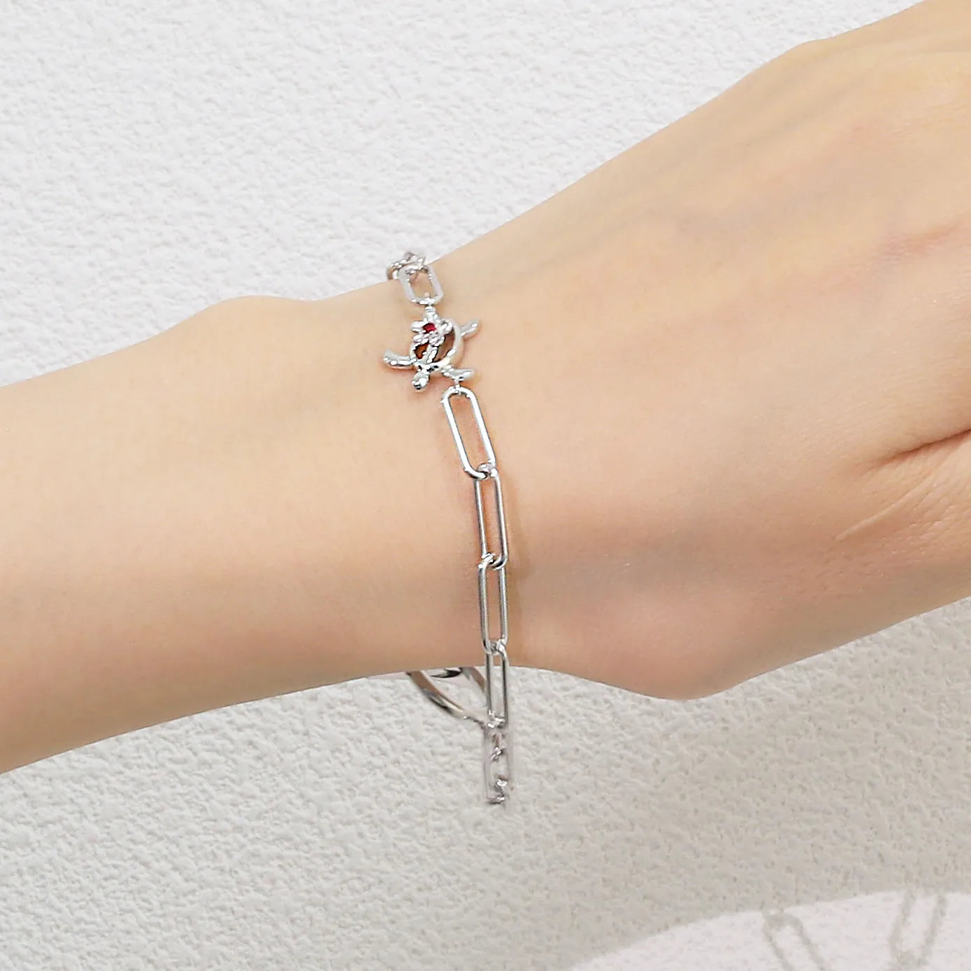 ルビー SVブレスレット(クレサンベール/モンプレジール/ホヌモチーフ)《WBCR4290》