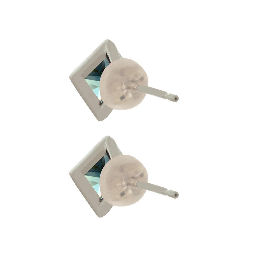 アレキサンドライト プラチナピアス(クレサンベール/1カラットUP/プリンセス/フクリン/6月誕生石)《WEPA3601》