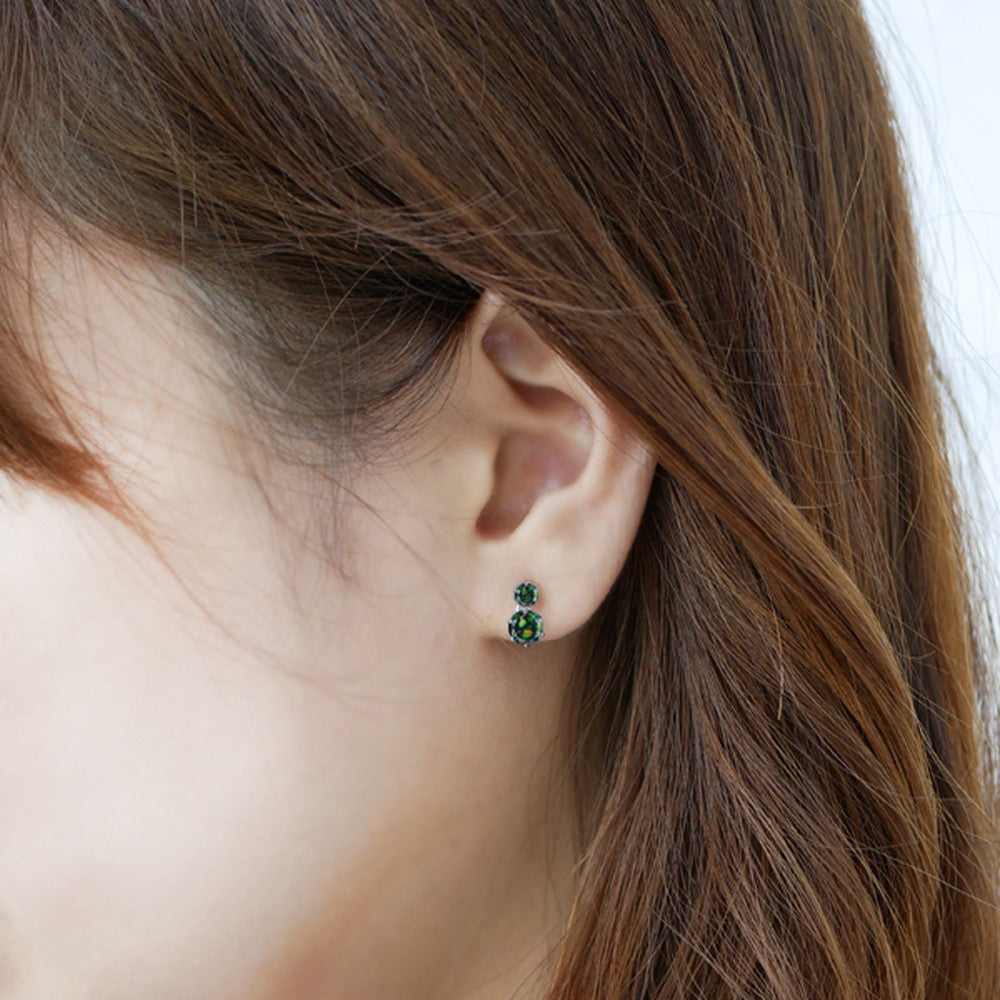 ブラックオパール K18セラミックピアス(クレサンベール/10月誕生石)