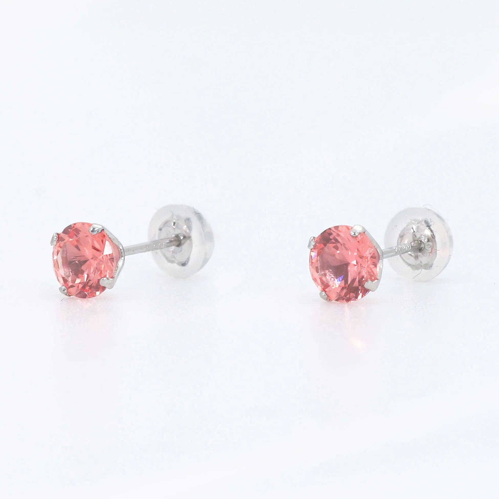 パパラチアサファイア プラチナピアス(クレサンベール/ラウンドブリリアント/スタッド/9月誕生石)《WEPP2664》