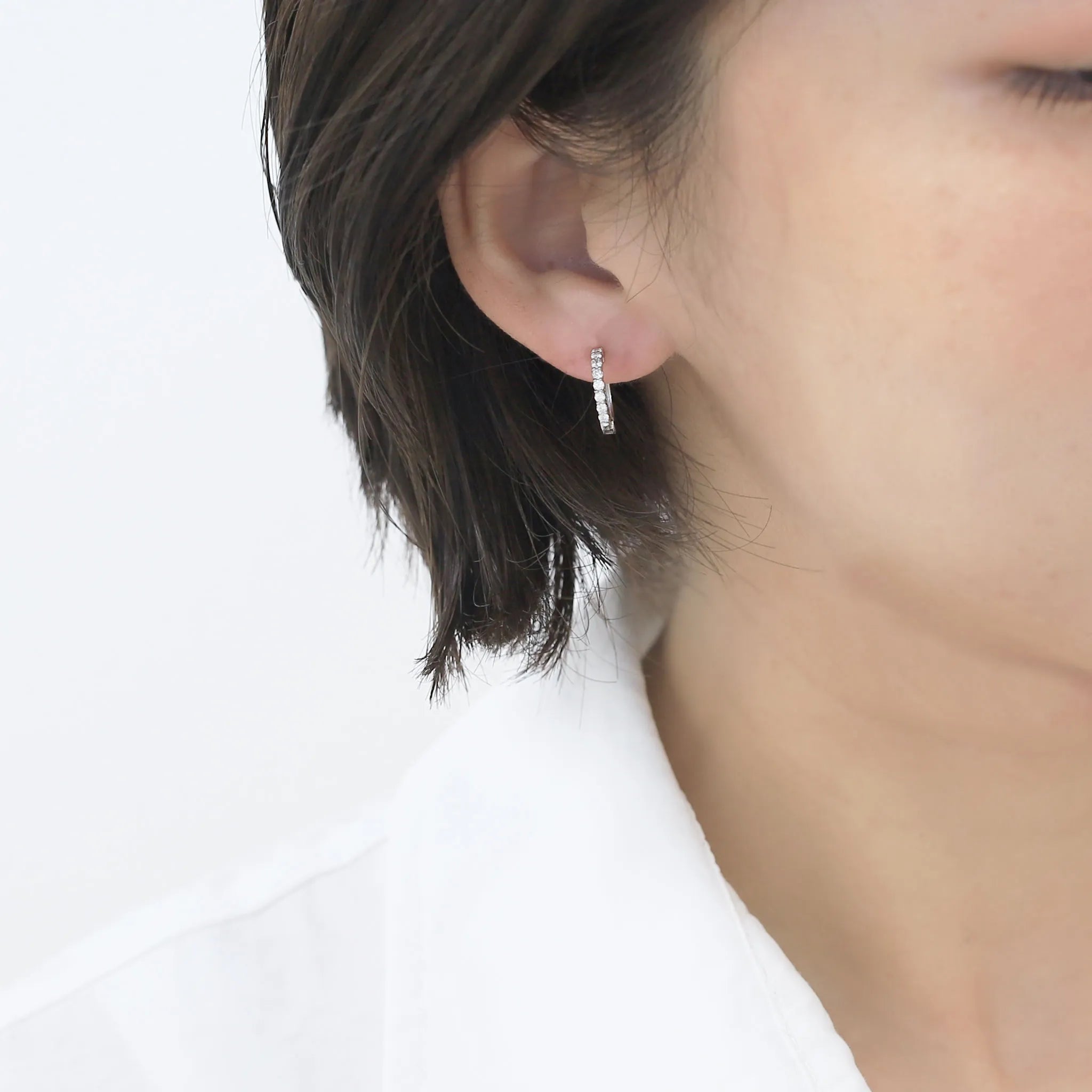 ダイヤモンド プラチナイヤリング(計0.3カラット/ピアリング/フープ/4月誕生石)《WESD3531》