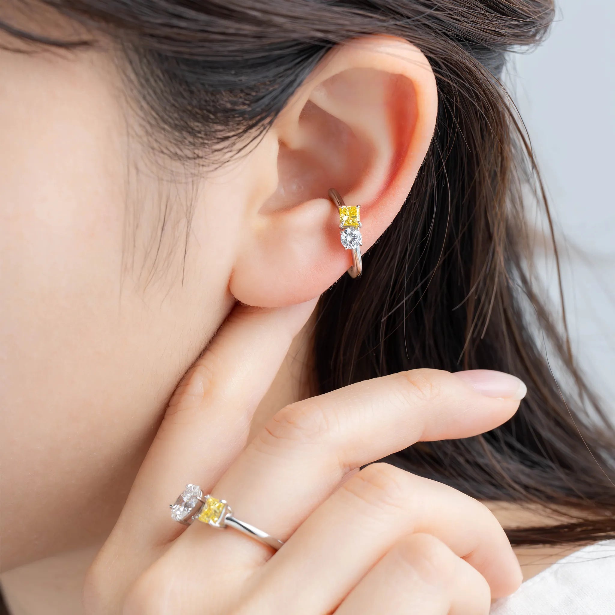 イエローダイヤモンド/ダイヤモンド プラチナイヤーカフ(ラボグロウン/プリンセス/Polaire/4月誕生石)《WESG7034》