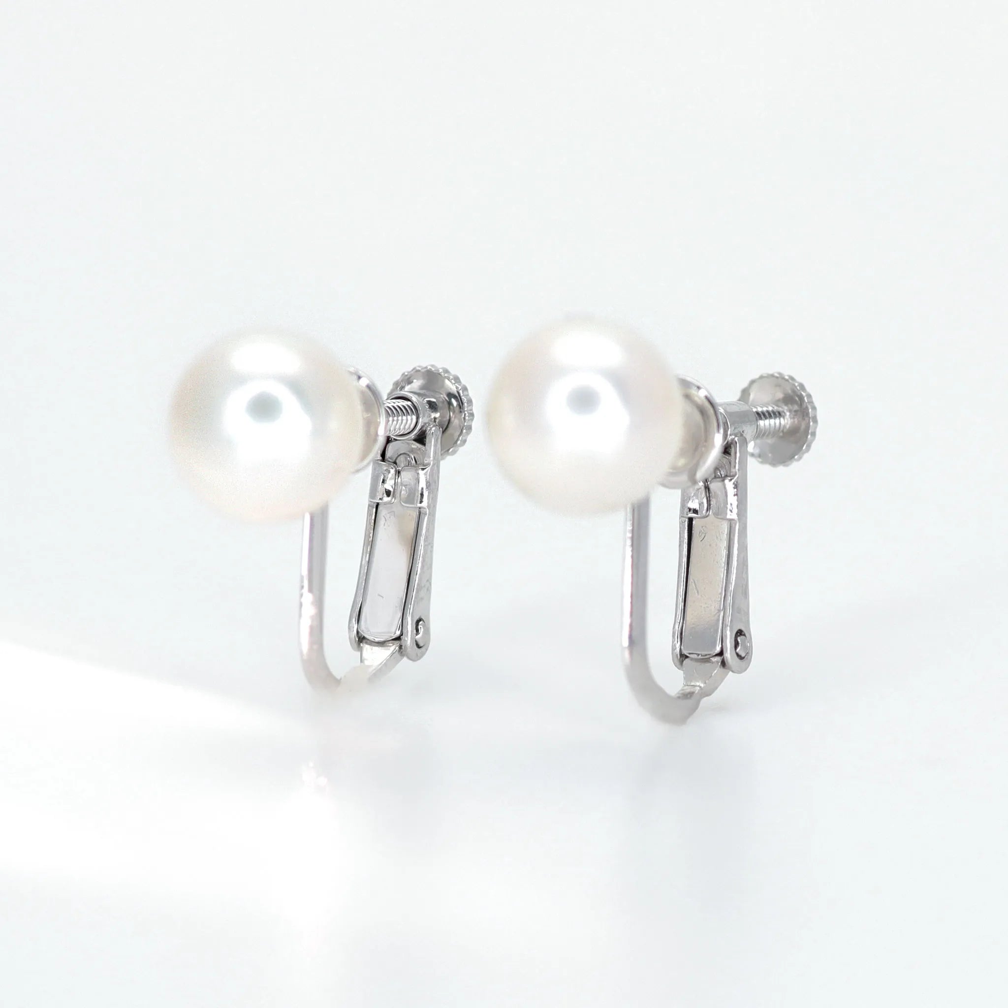 パール シルバーイヤリング(アコヤ真珠/8.0mm~8.5mm/6月誕生石)《WESQ3097》